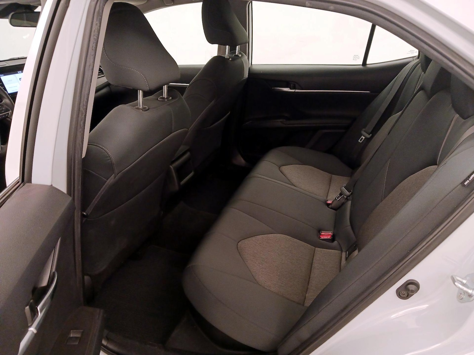 2023 Toyota Camry LE - Photo 20