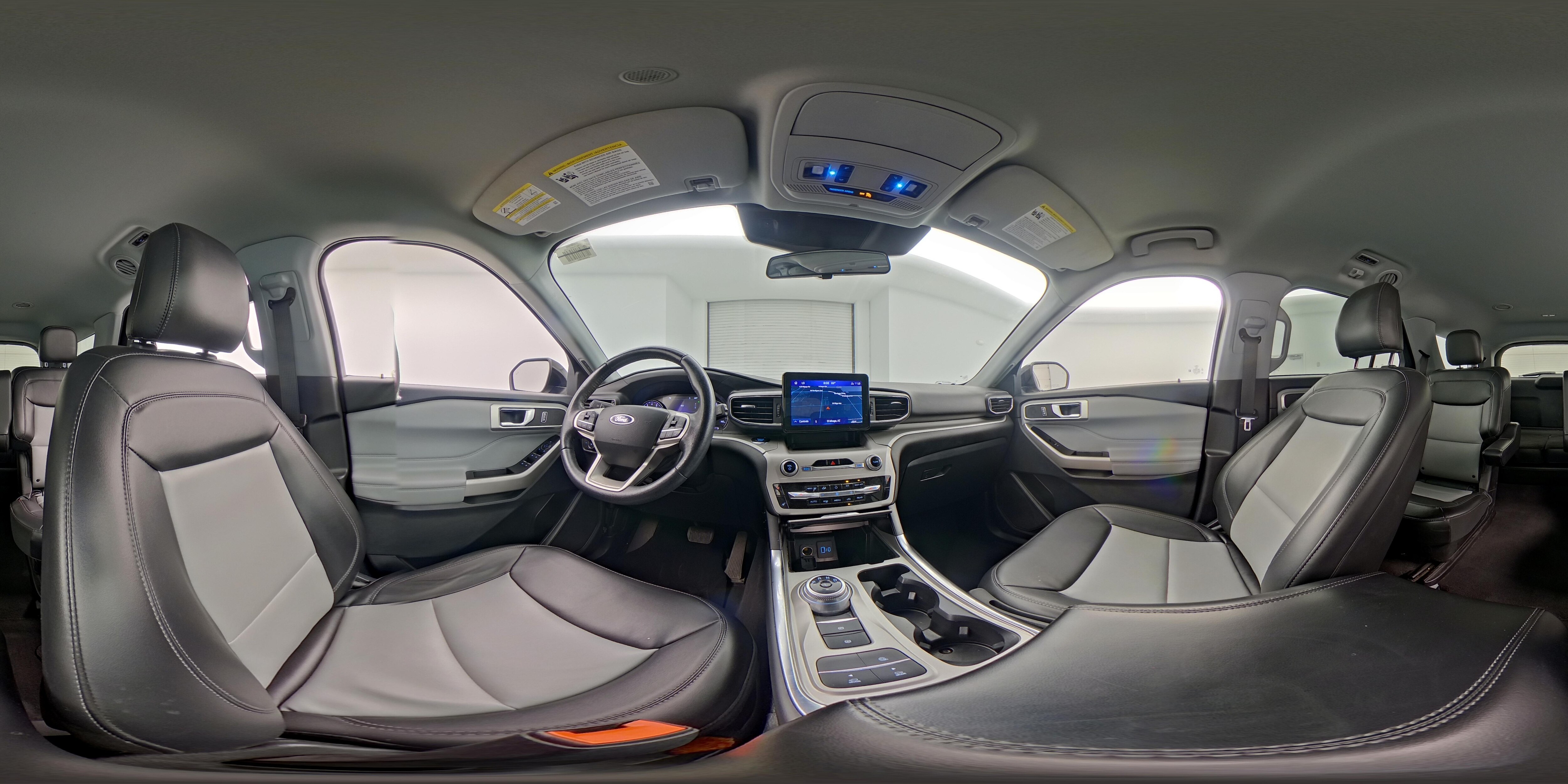 2022 Ford Explorer XLT - Photo 25