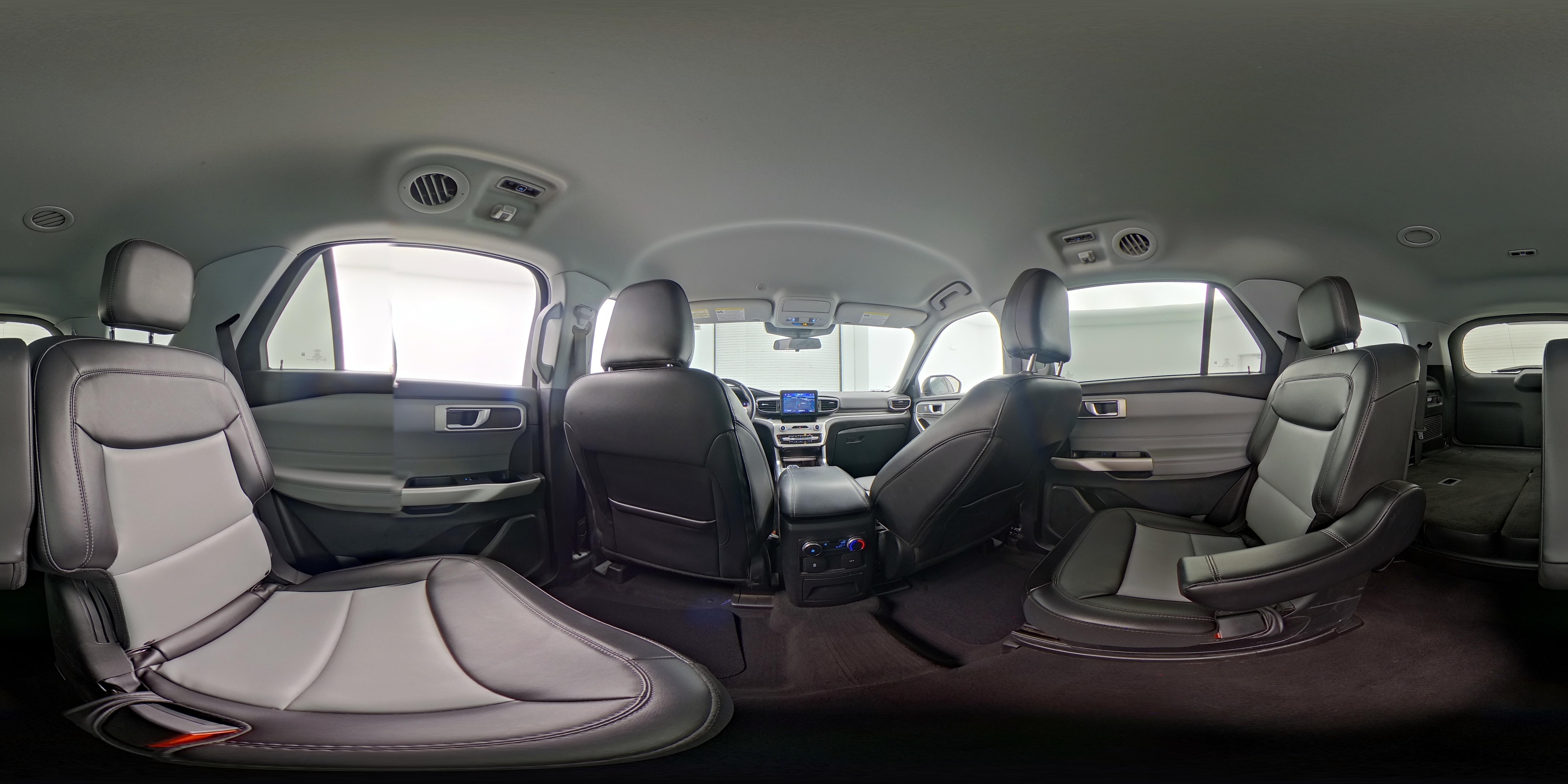 2022 Ford Explorer XLT - Photo 26