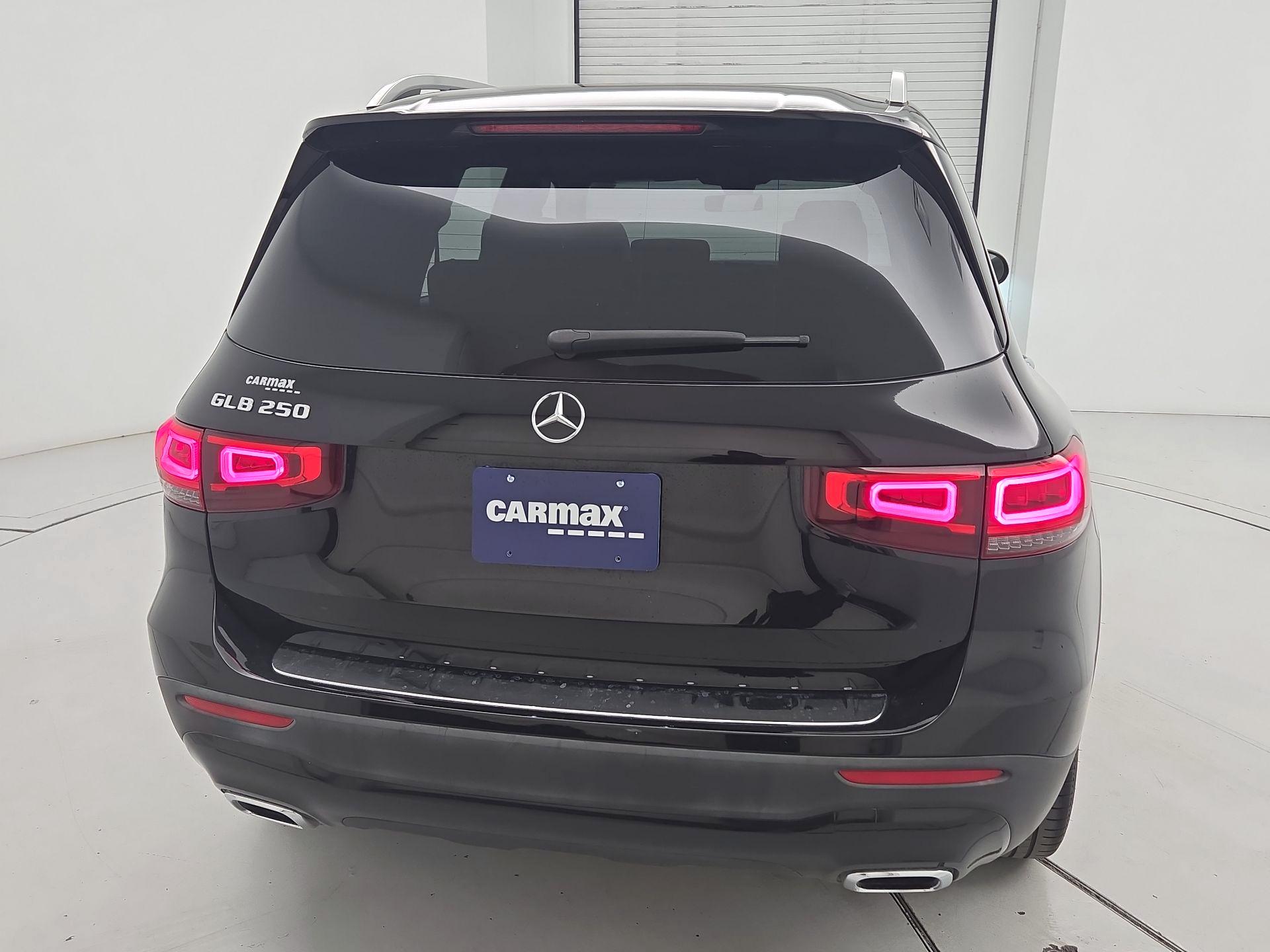 Thumbnail: 2023 Mercedes-Benz GLB - 6