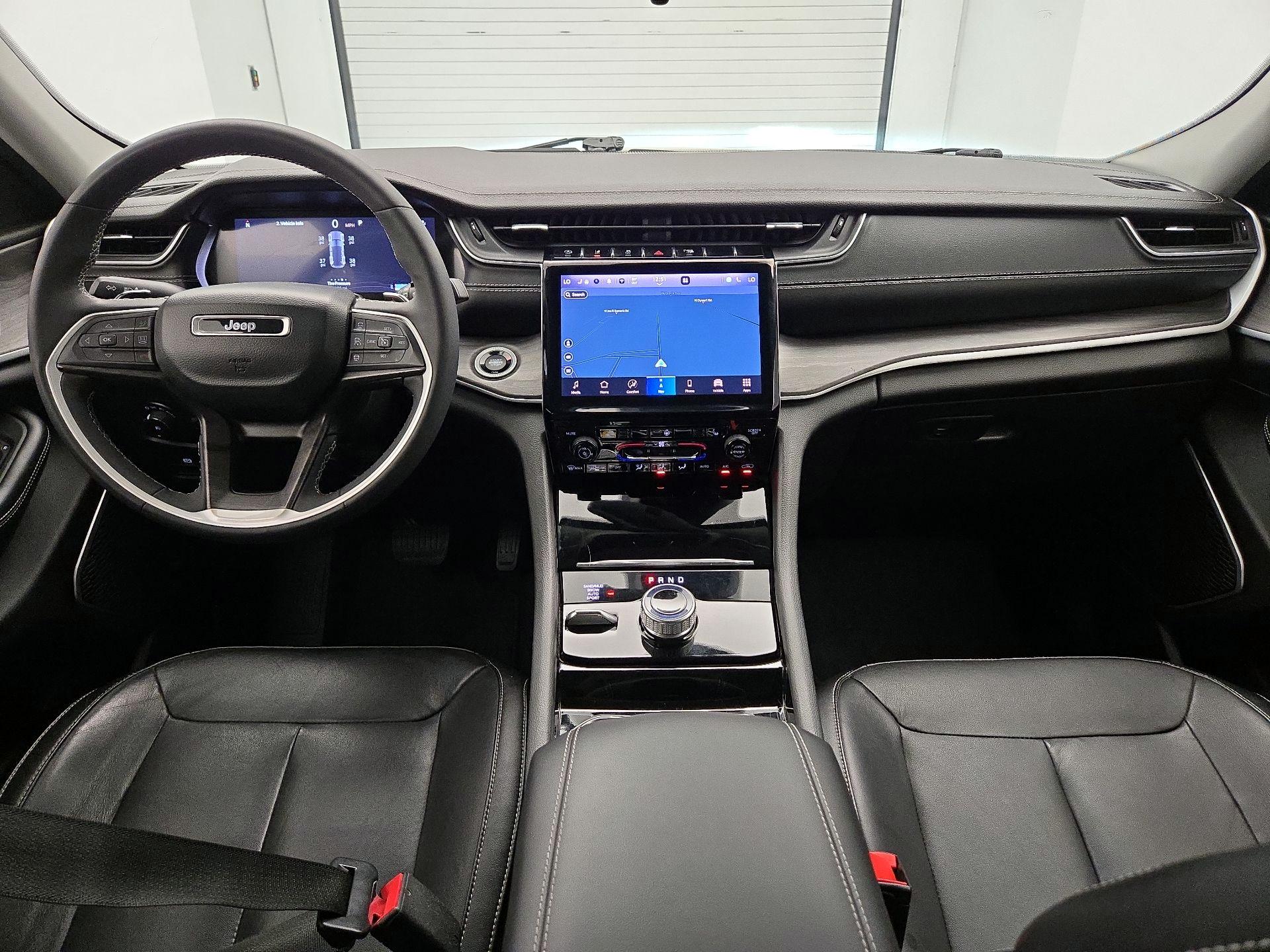Thumbnail: 2023 Jeep Grand Cherokee - 9