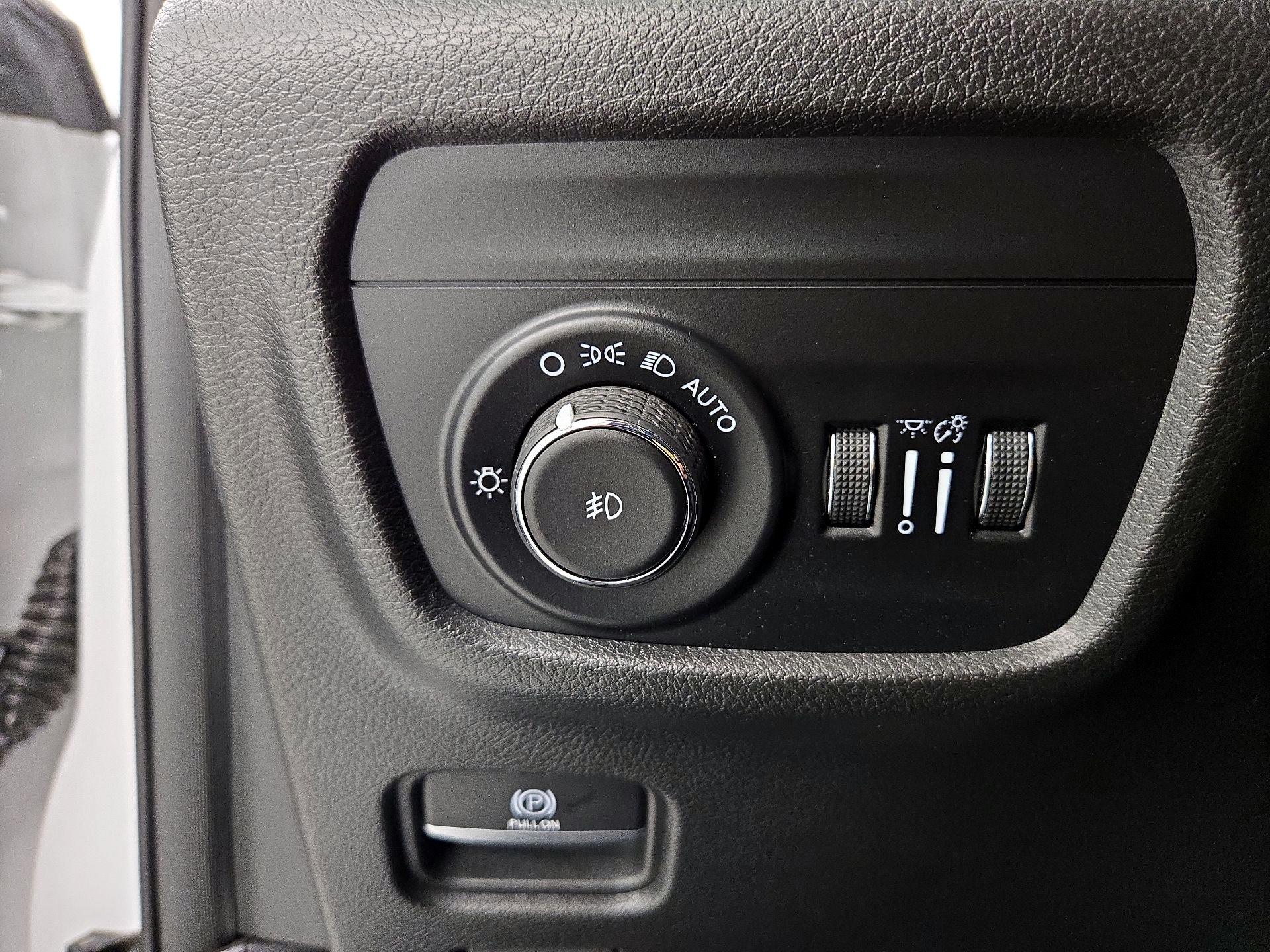 Thumbnail: 2023 Jeep Grand Cherokee - 13