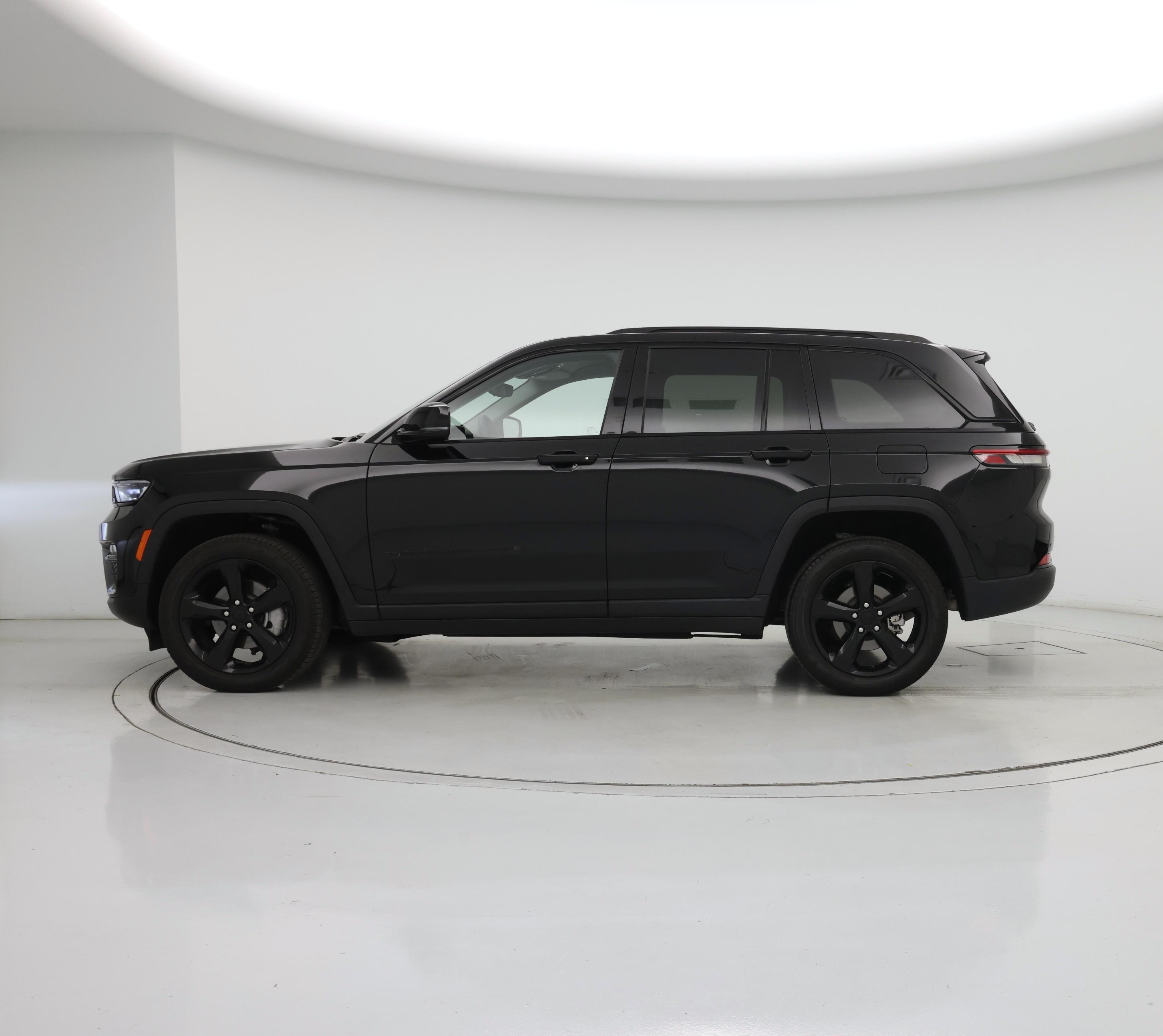 Thumbnail: 2023 Jeep Grand Cherokee - 3