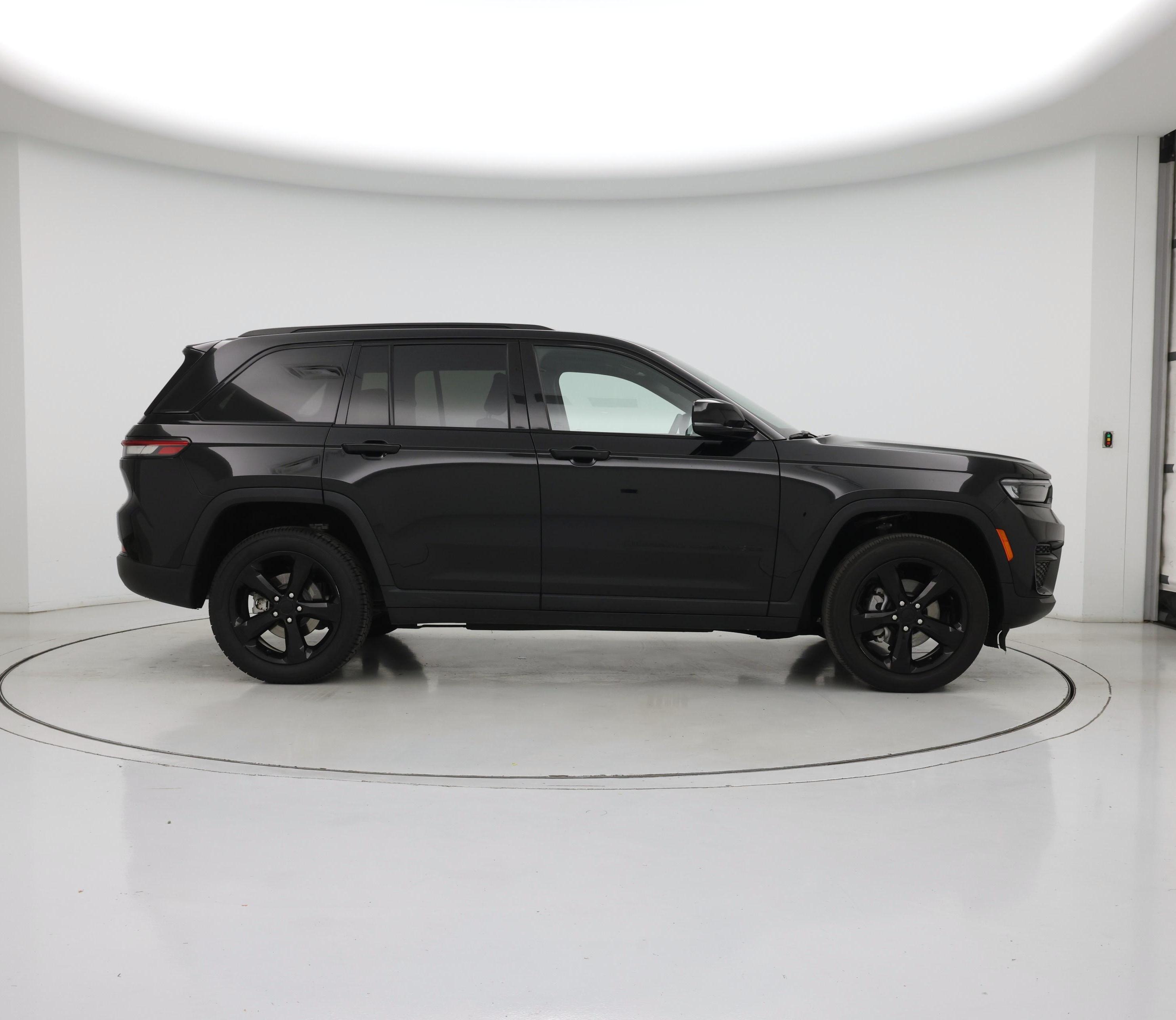 Thumbnail: 2023 Jeep Grand Cherokee - 7