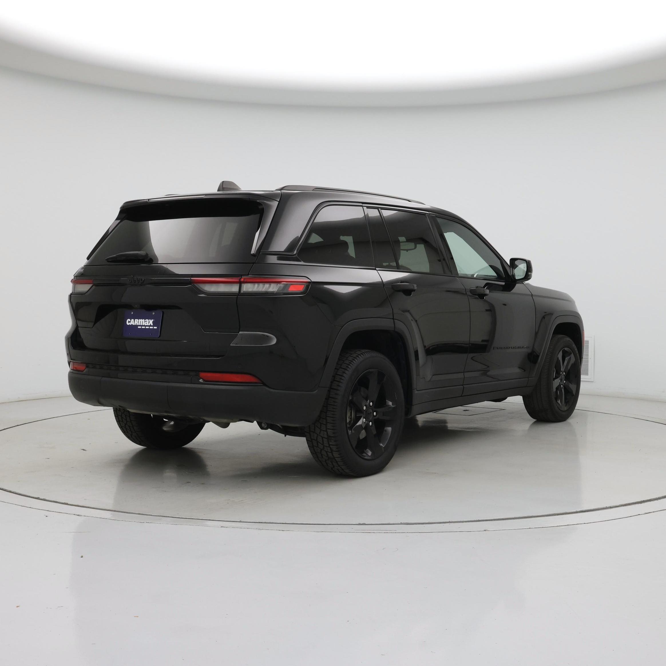 Thumbnail: 2023 Jeep Grand Cherokee - 8