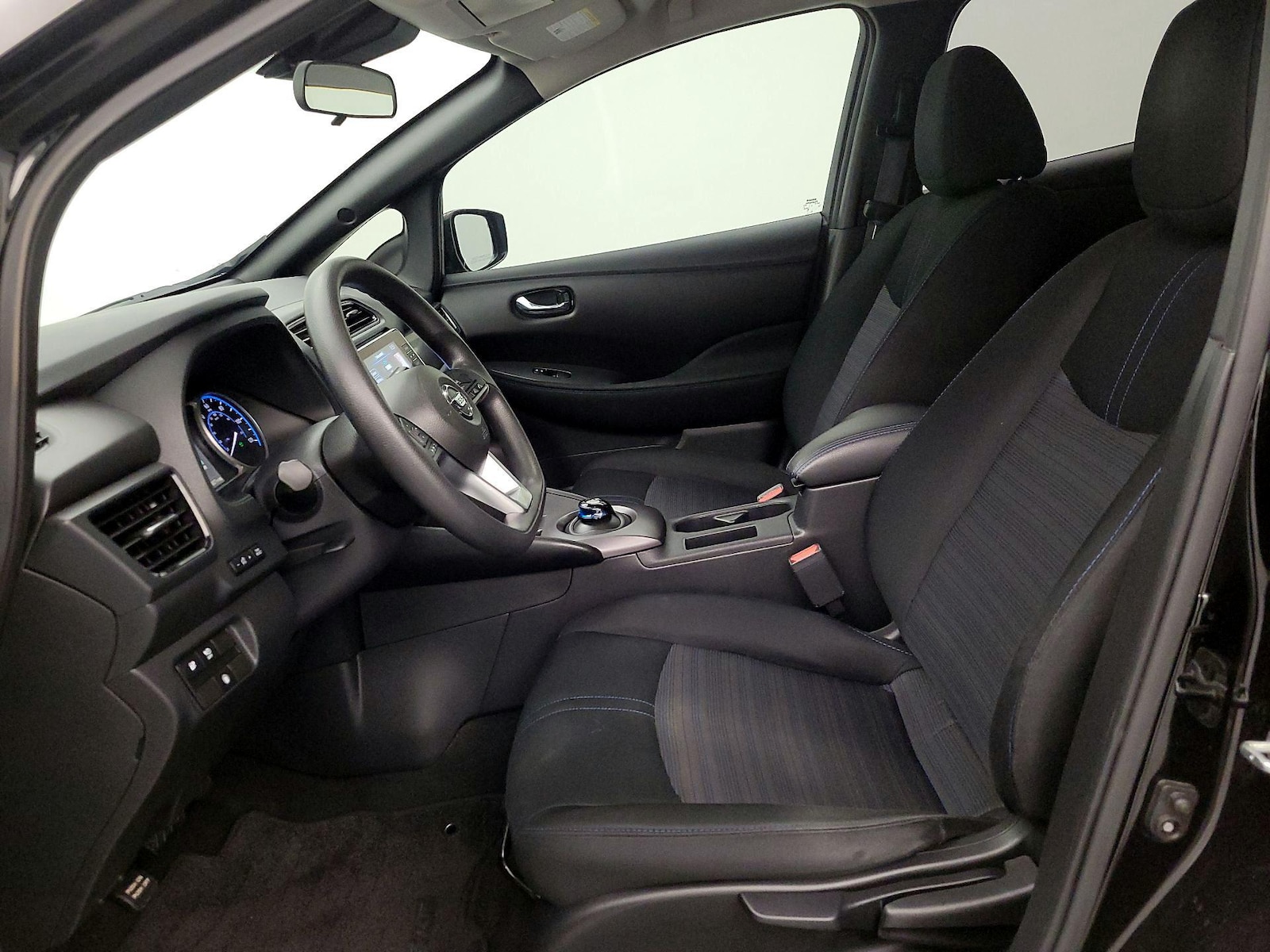 2022 Nissan LEAF S - Photo 12