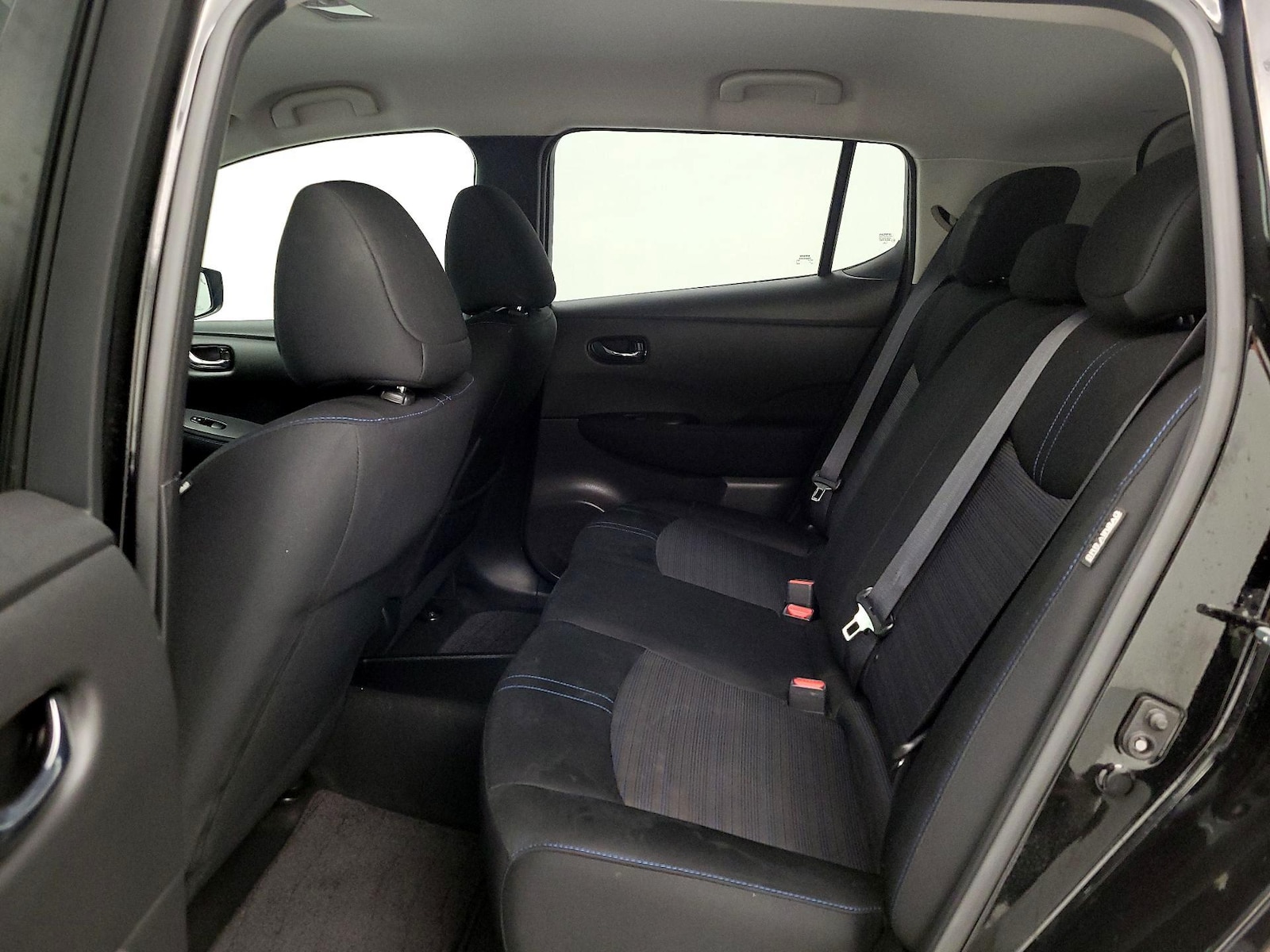 2022 Nissan LEAF S - Photo 20