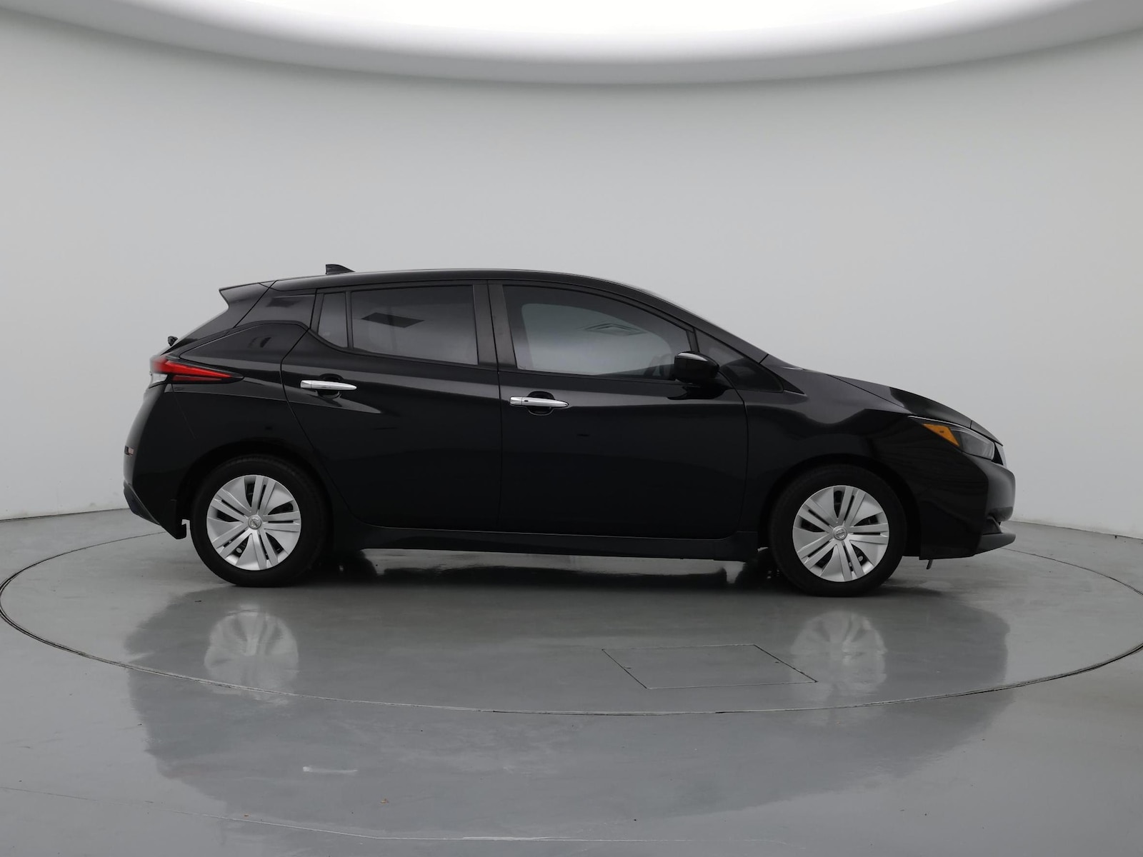 2022 Nissan LEAF S - Photo 8