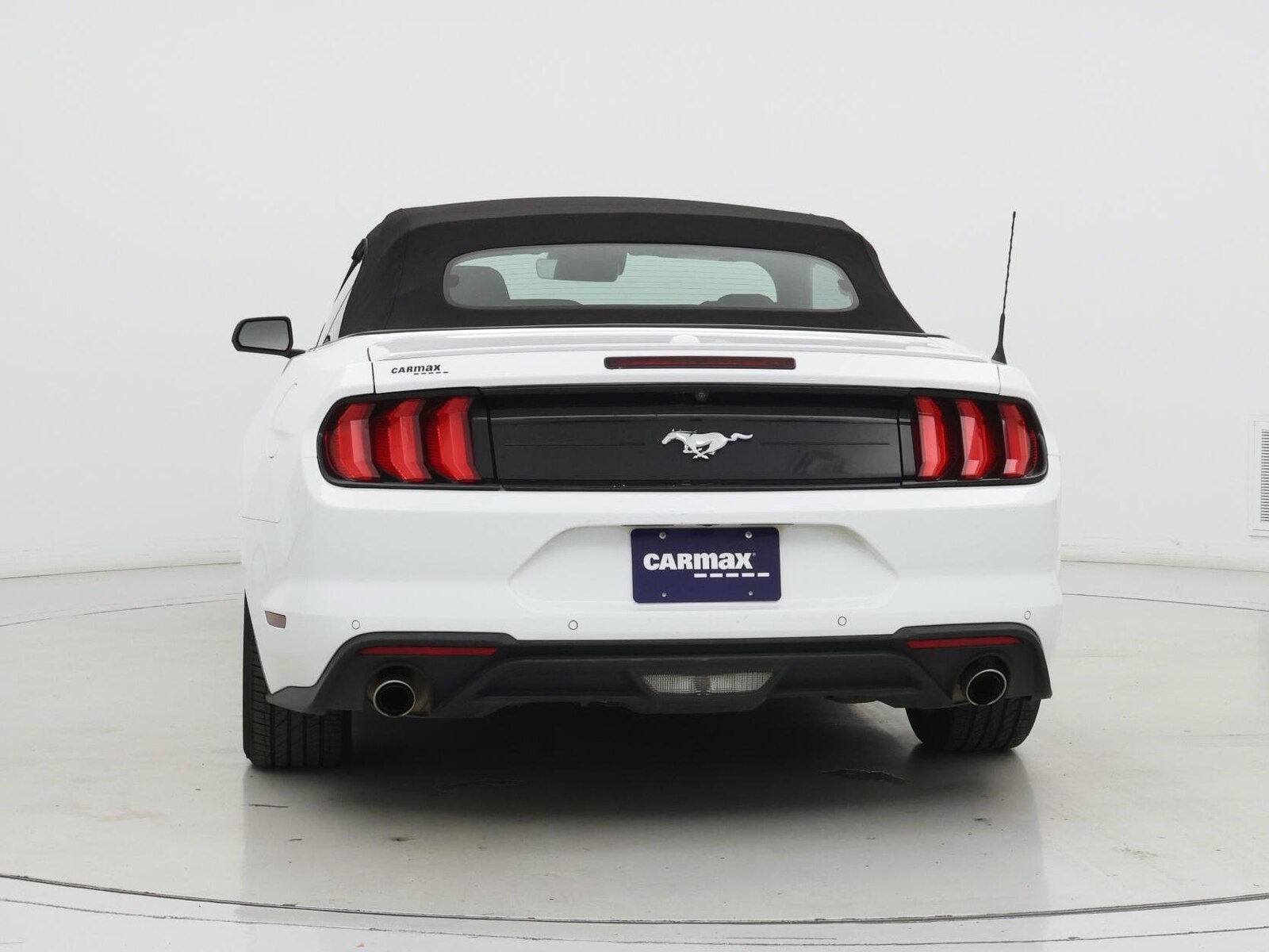 2023 Ford Mustang EcoBoost Premium - Photo 7