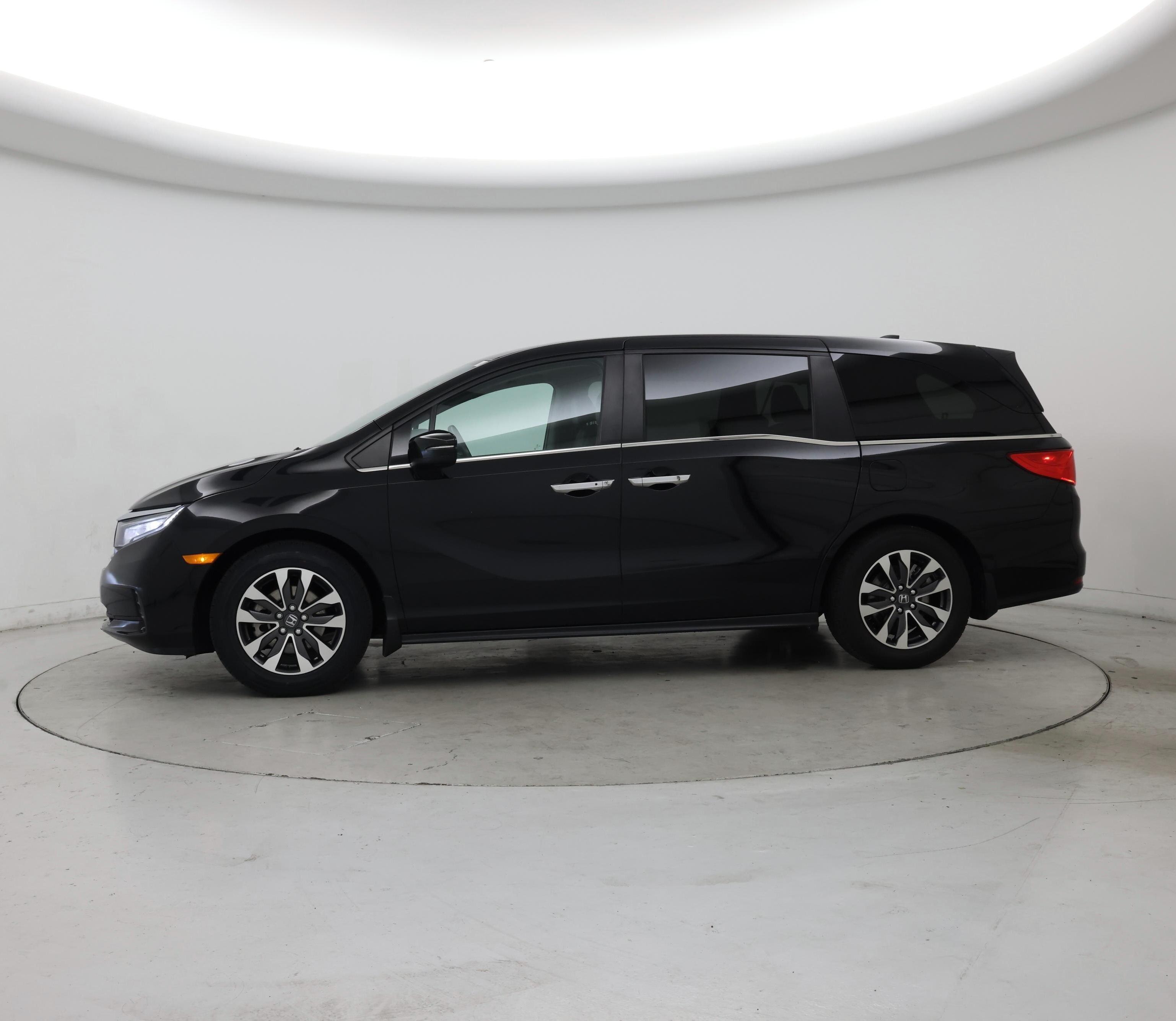 Thumbnail: 2024 Honda Odyssey - 3