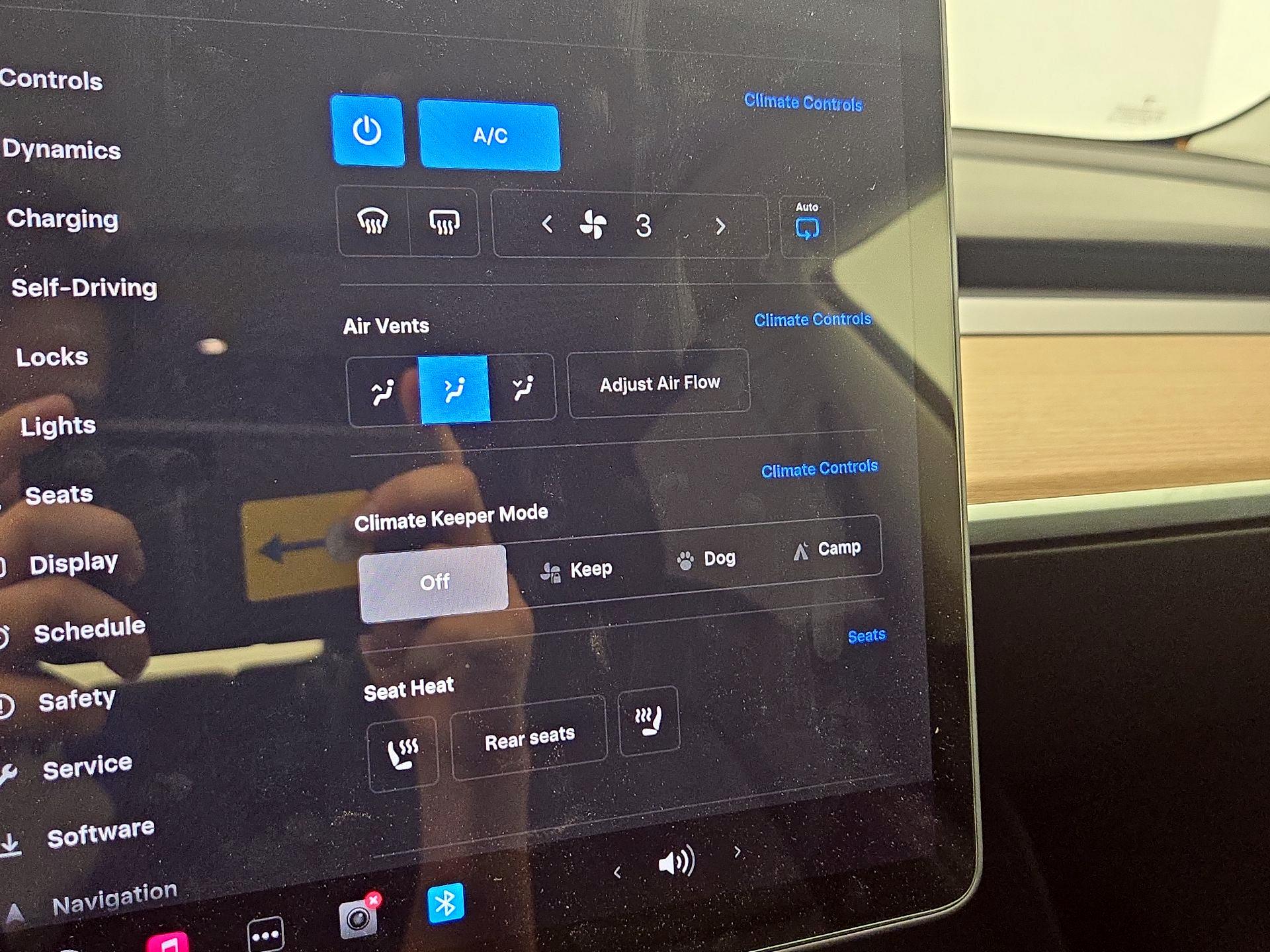 Thumbnail: 2022 Tesla Model 3 - 14