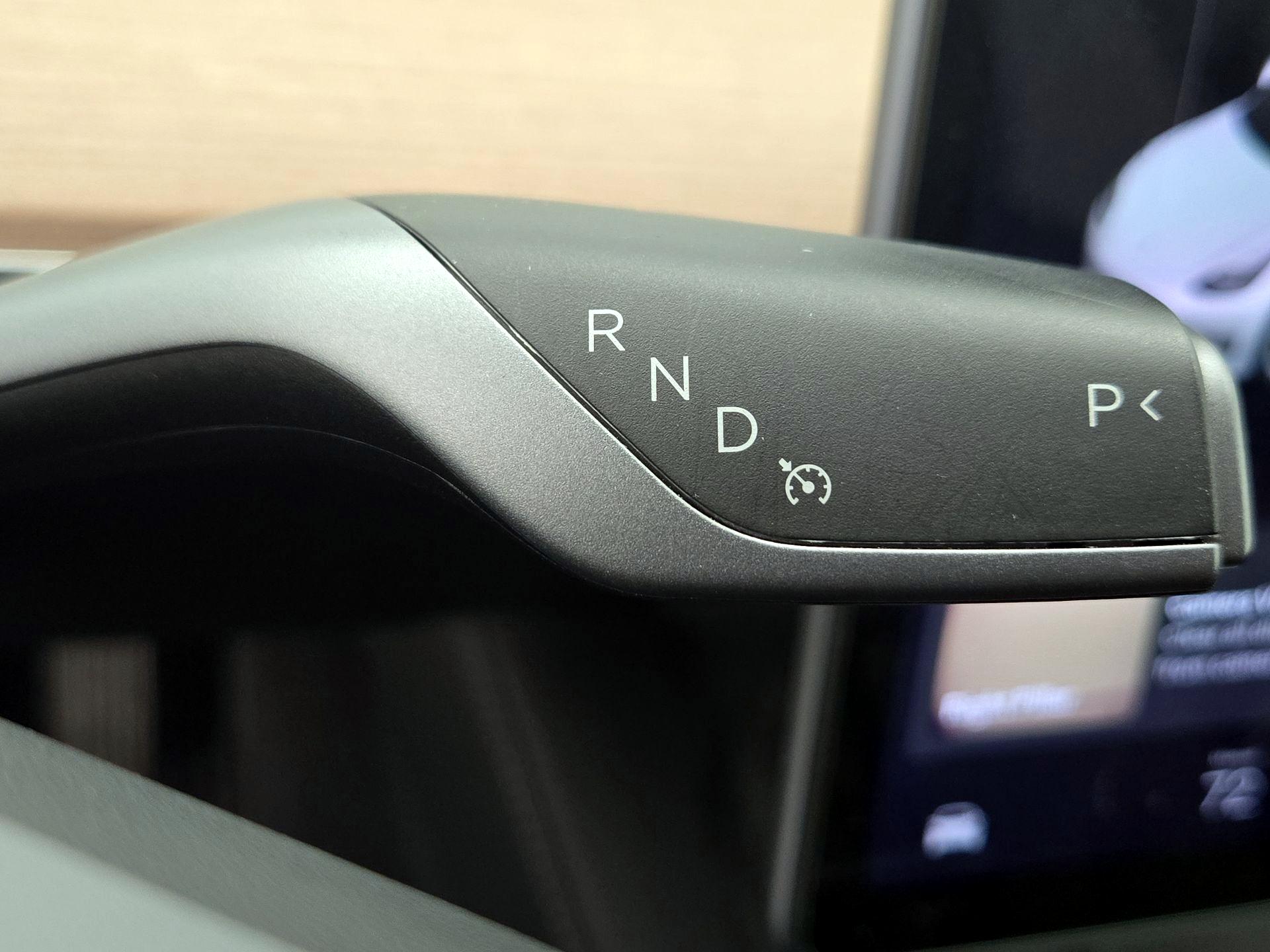 Thumbnail: 2022 Tesla Model 3 - 15