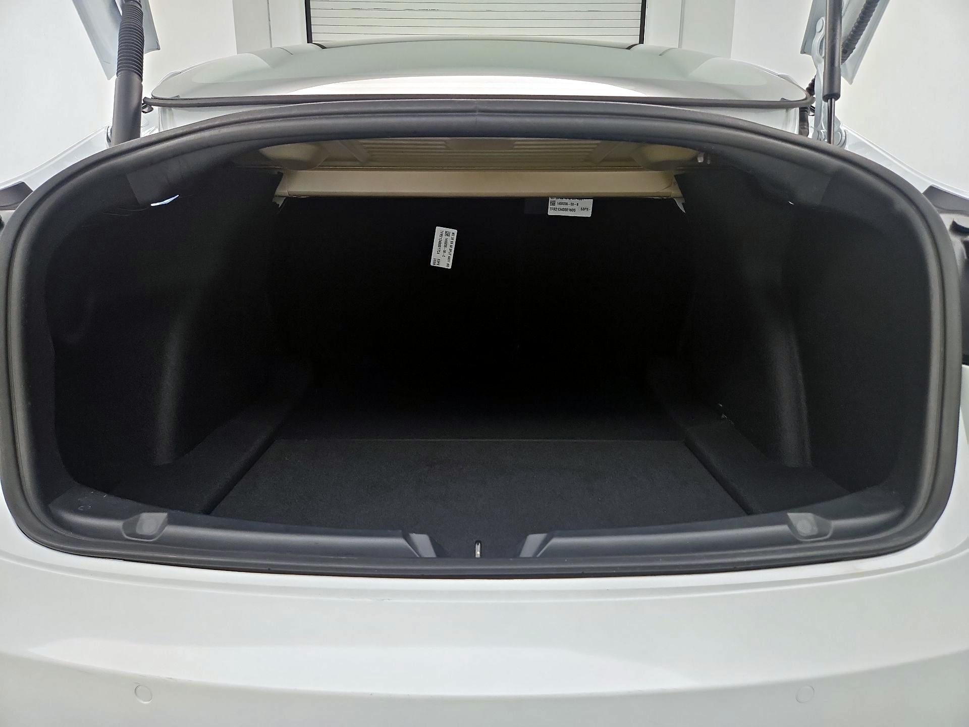 Thumbnail: 2022 Tesla Model 3 - 19