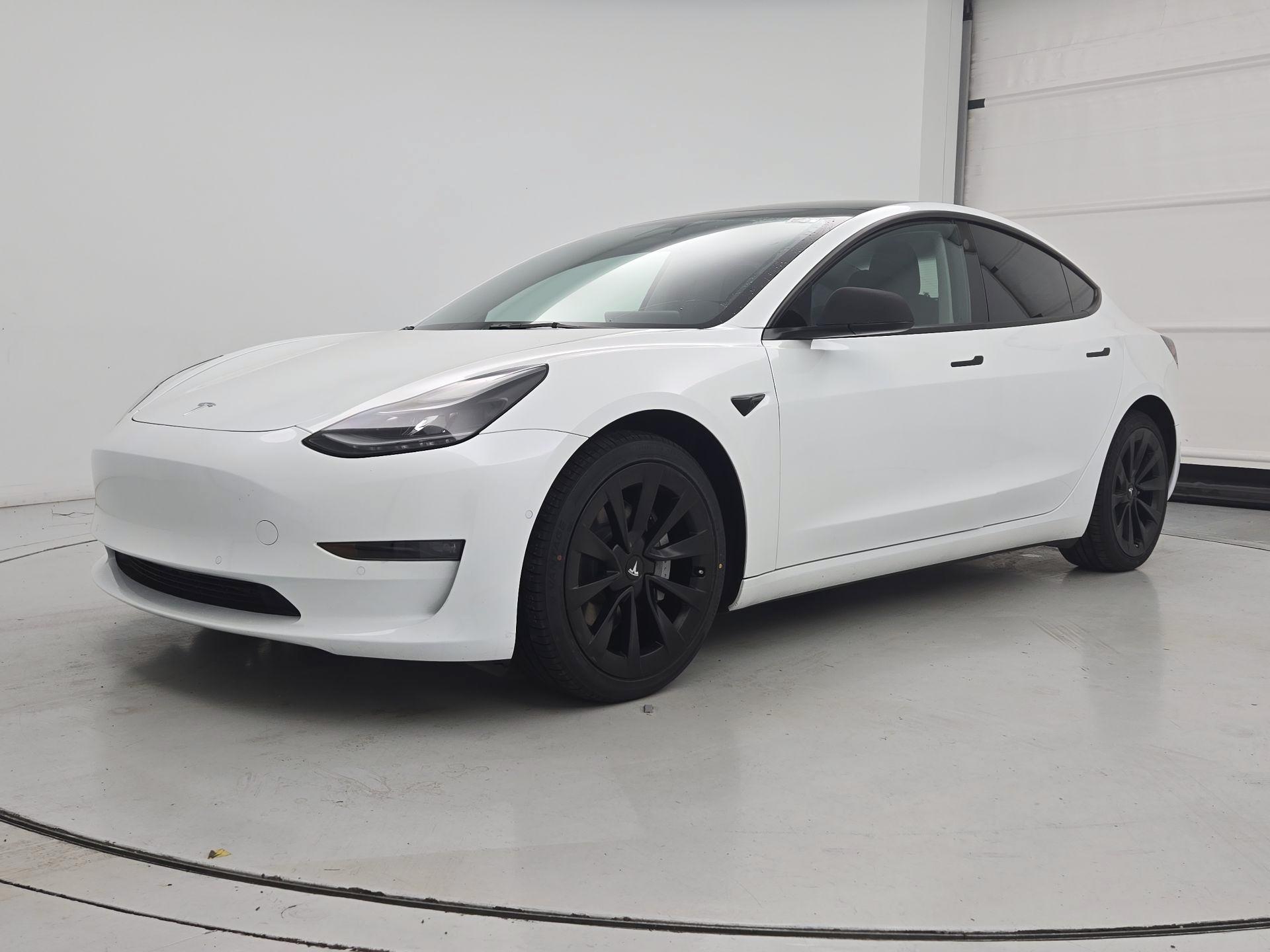 Thumbnail: 2022 Tesla Model 3 - 3