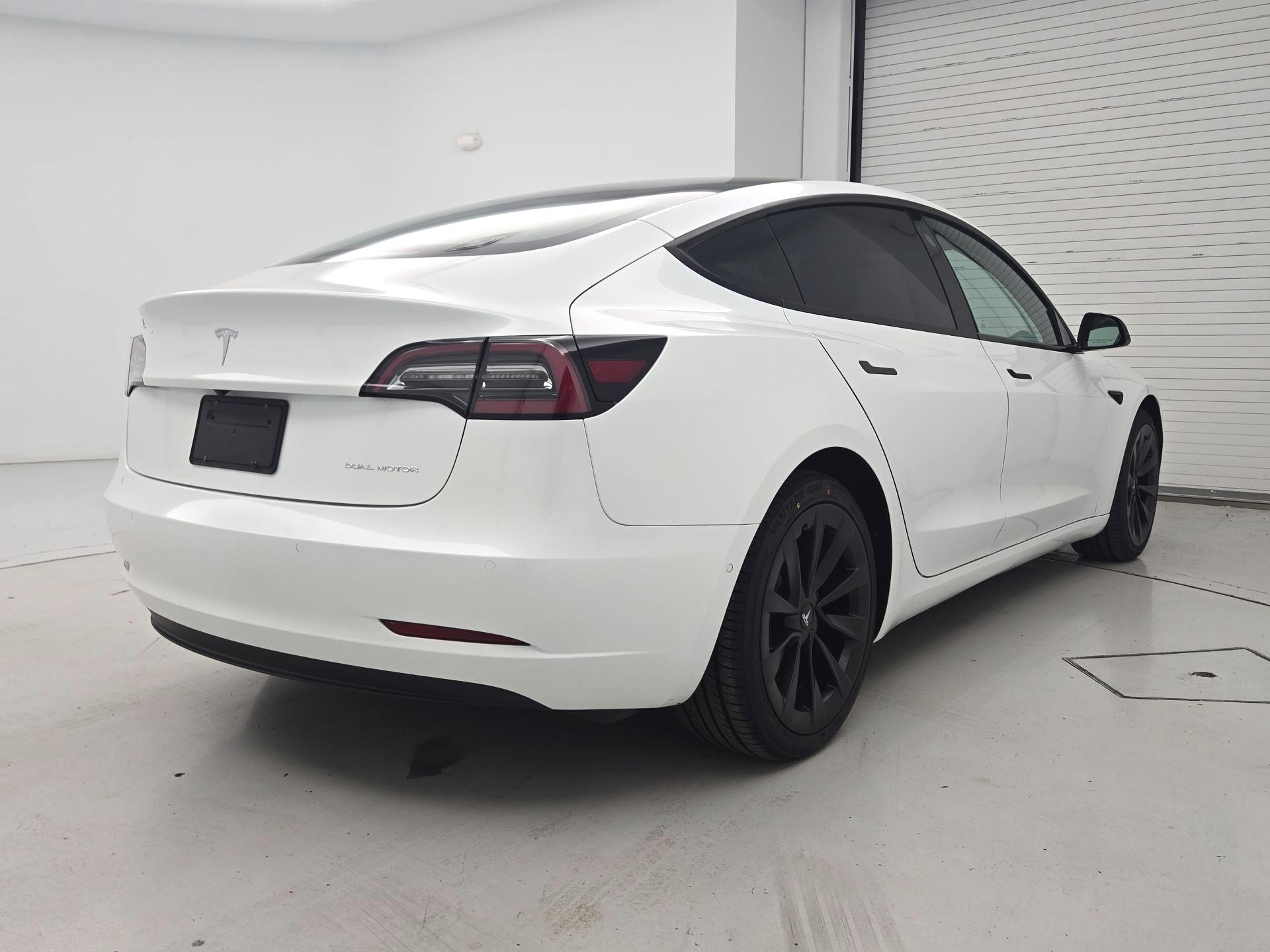 Thumbnail: 2022 Tesla Model 3 - 5