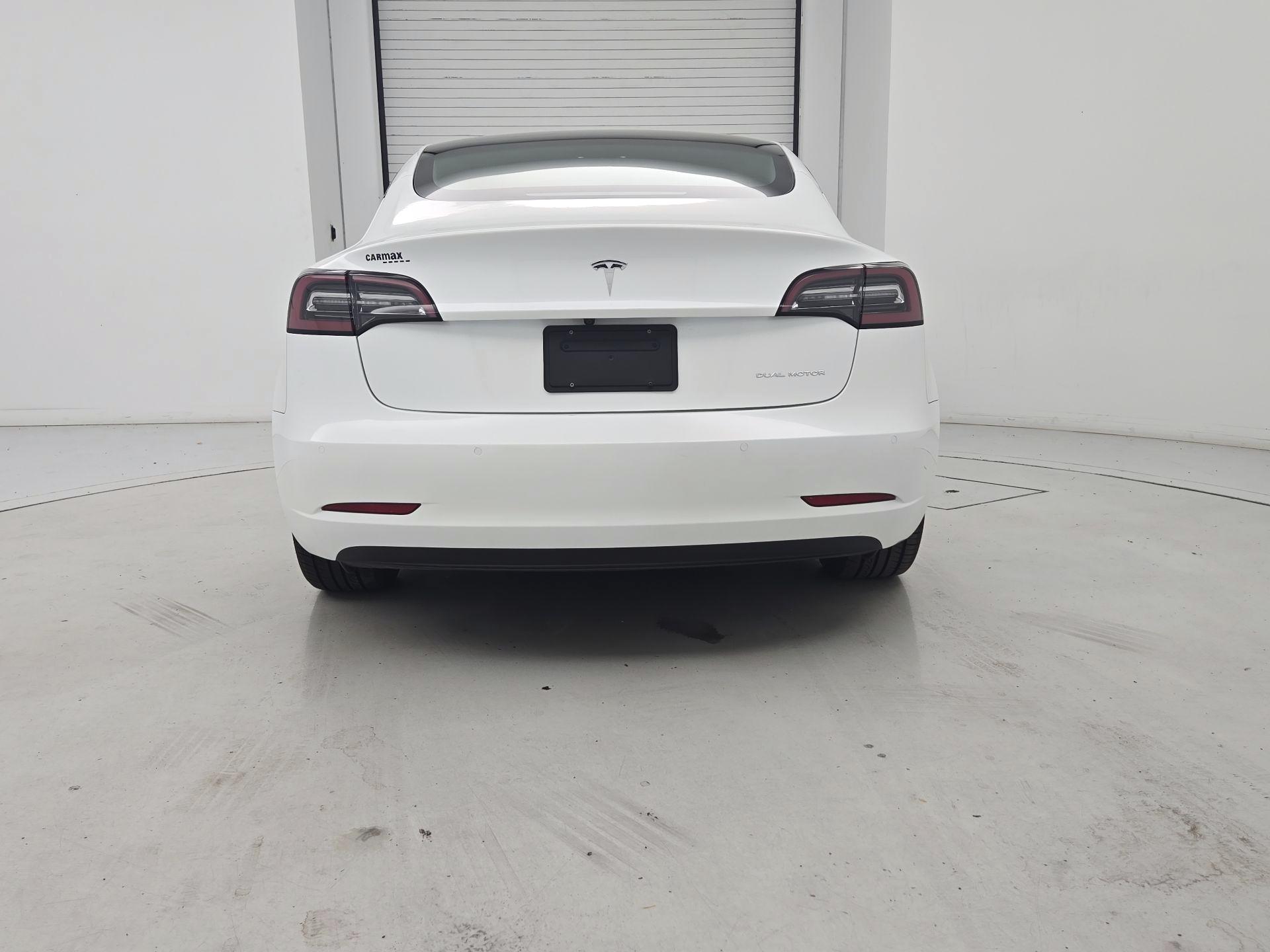 Thumbnail: 2022 Tesla Model 3 - 6