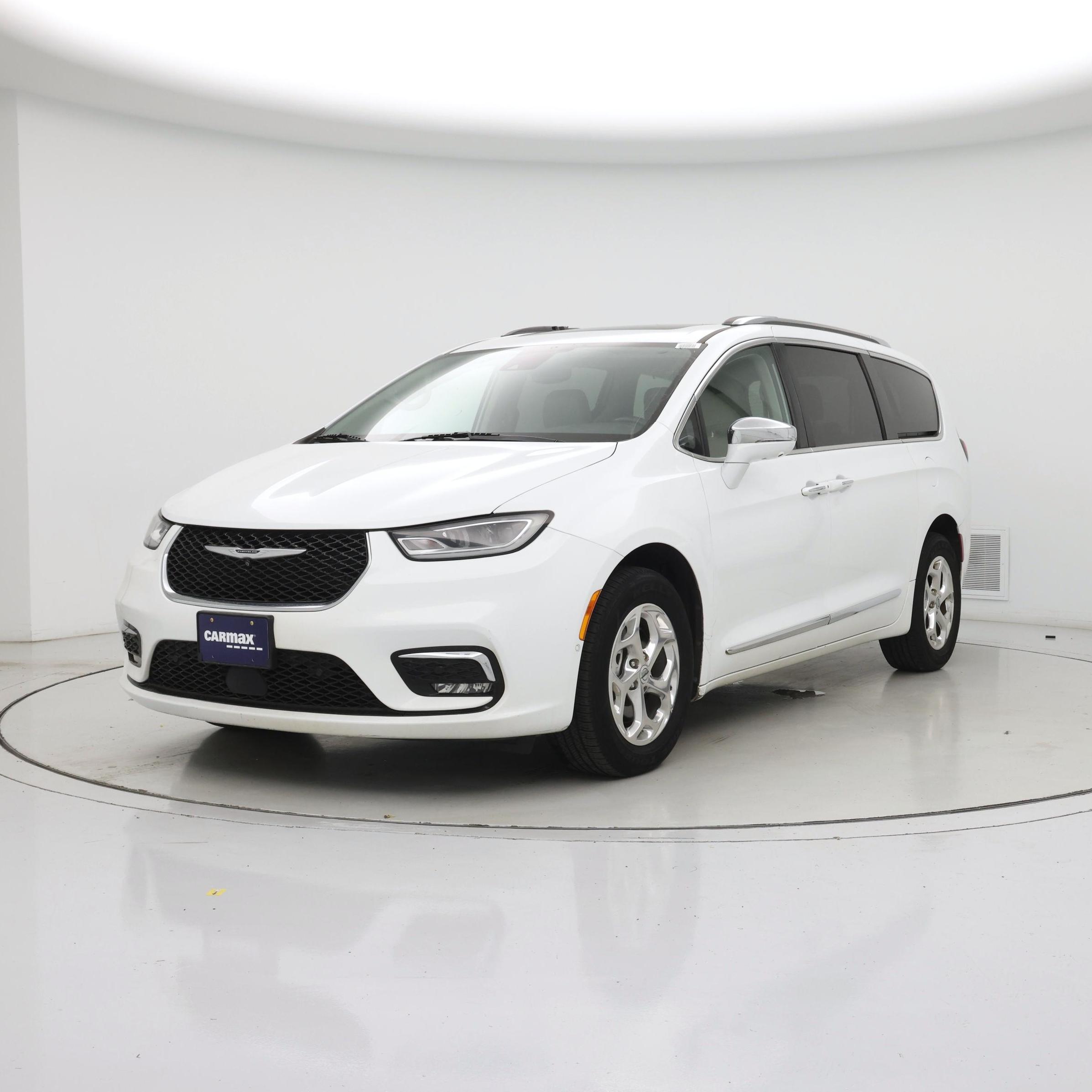 Thumbnail: 2021 Chrysler Pacifica - 4