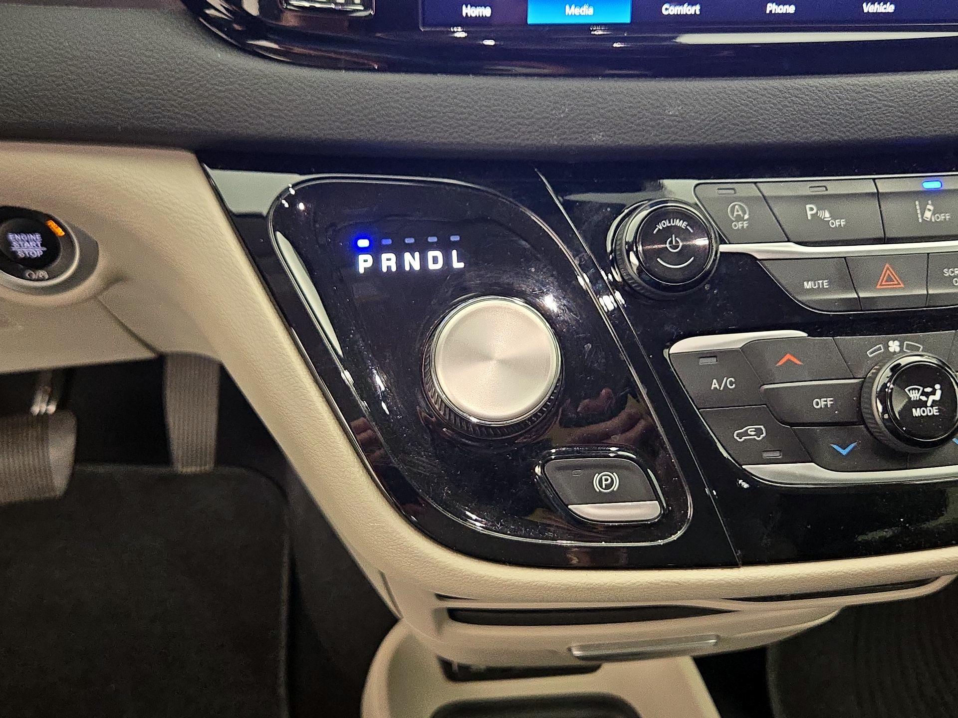 Thumbnail: 2024 Chrysler Pacifica - 17
