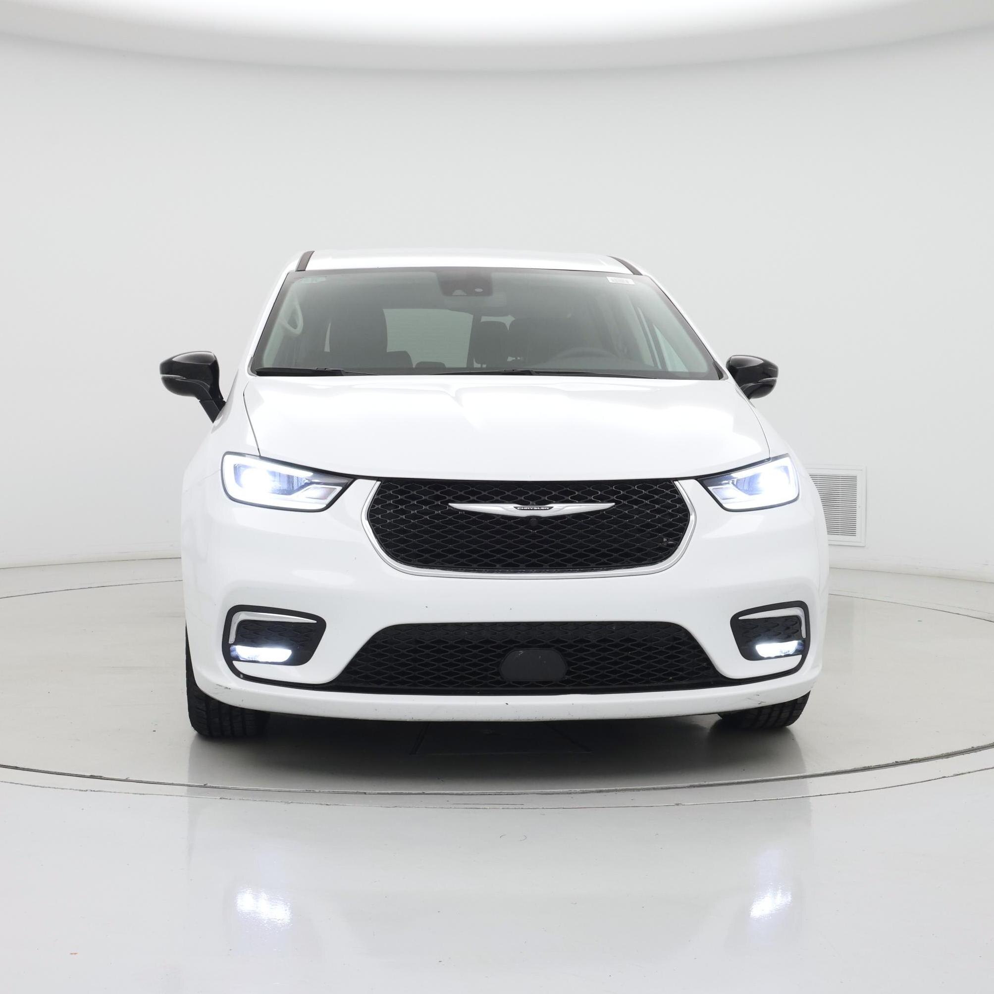 Thumbnail: 2024 Chrysler Pacifica - 5