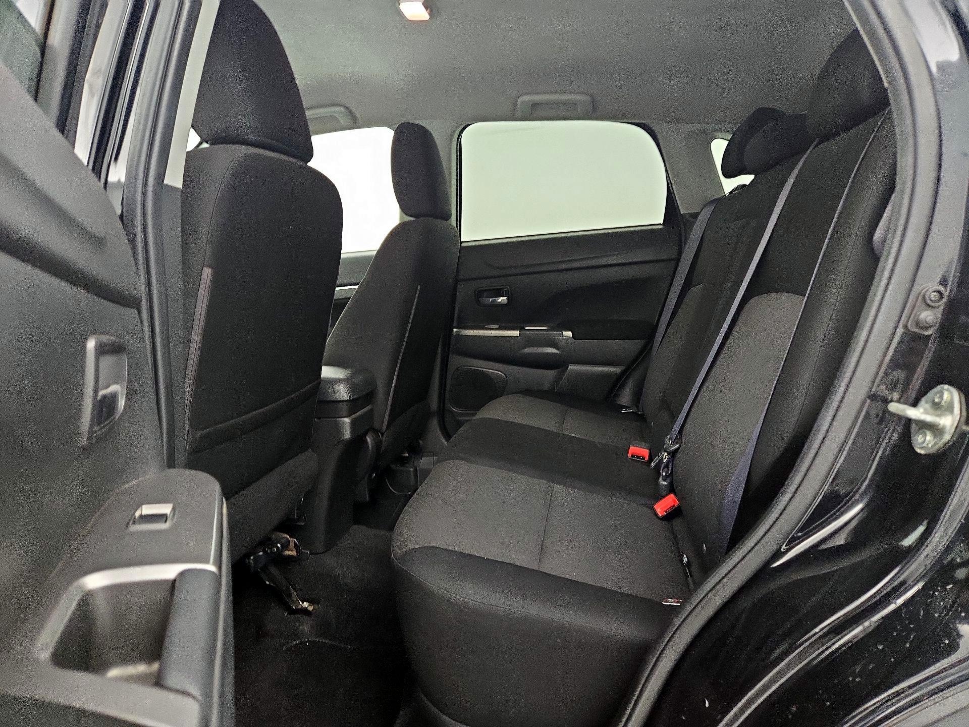 Thumbnail: 2021 Mitsubishi Outlander Sport - 19