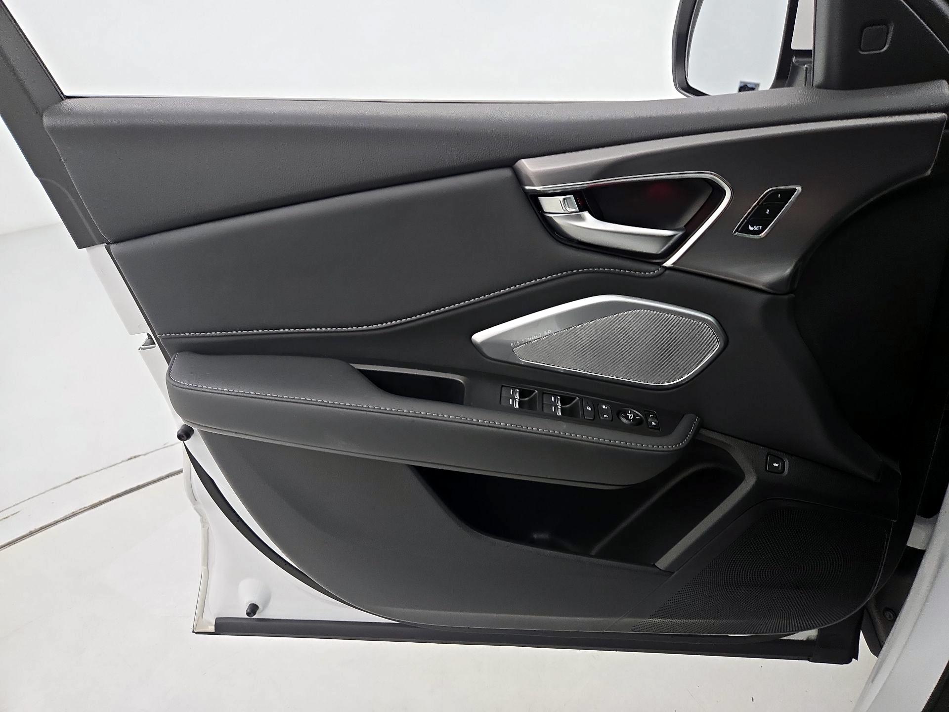 Thumbnail: 2021 Acura RDX - 12
