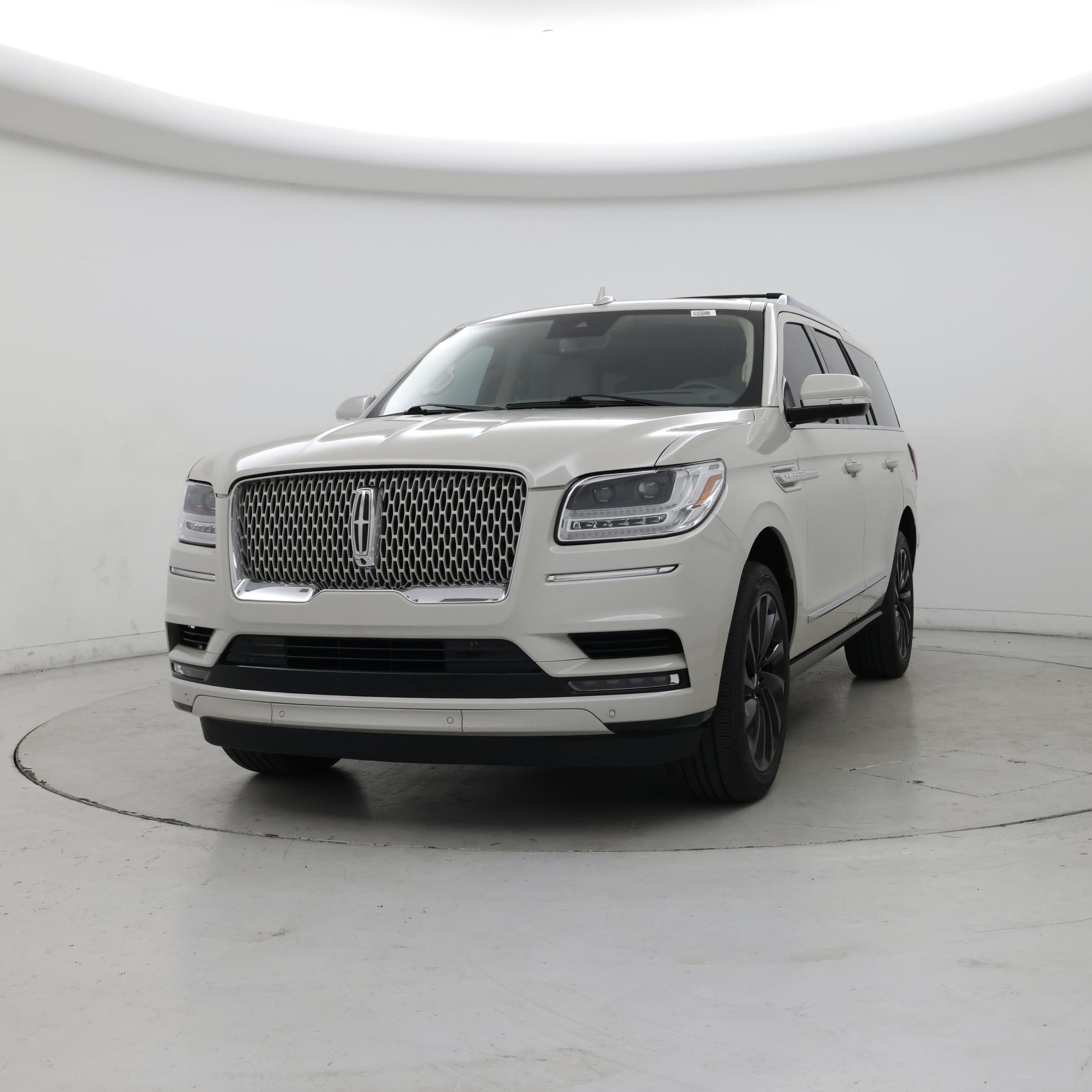 Thumbnail: 2021 Lincoln Navigator - 4