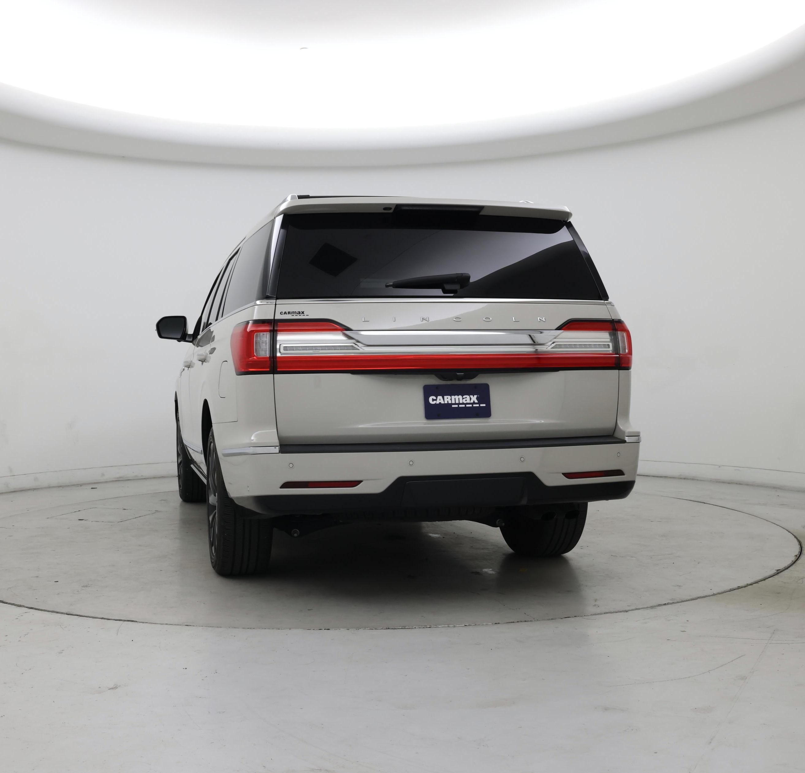 Thumbnail: 2021 Lincoln Navigator - 6