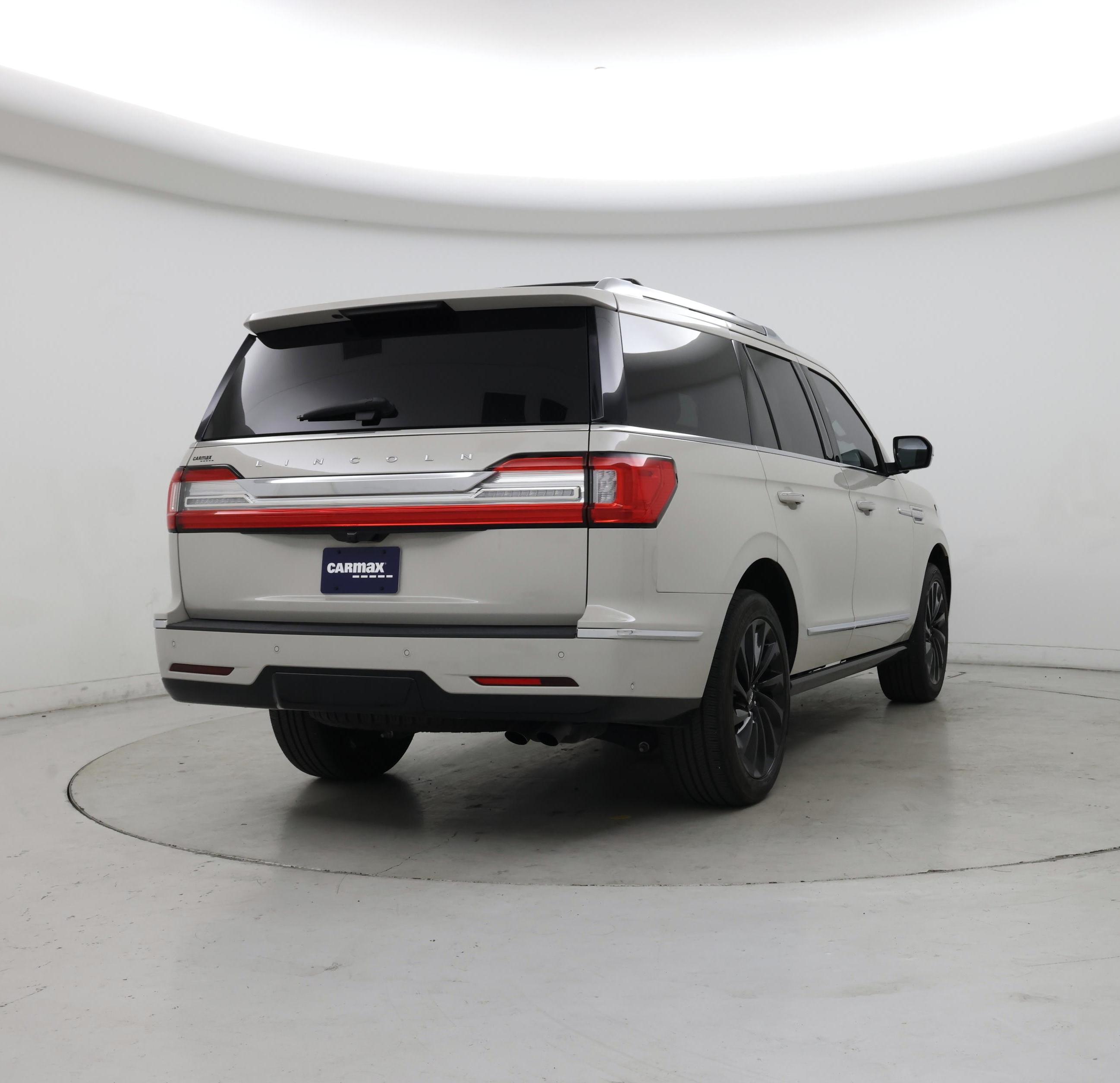 Thumbnail: 2021 Lincoln Navigator - 8