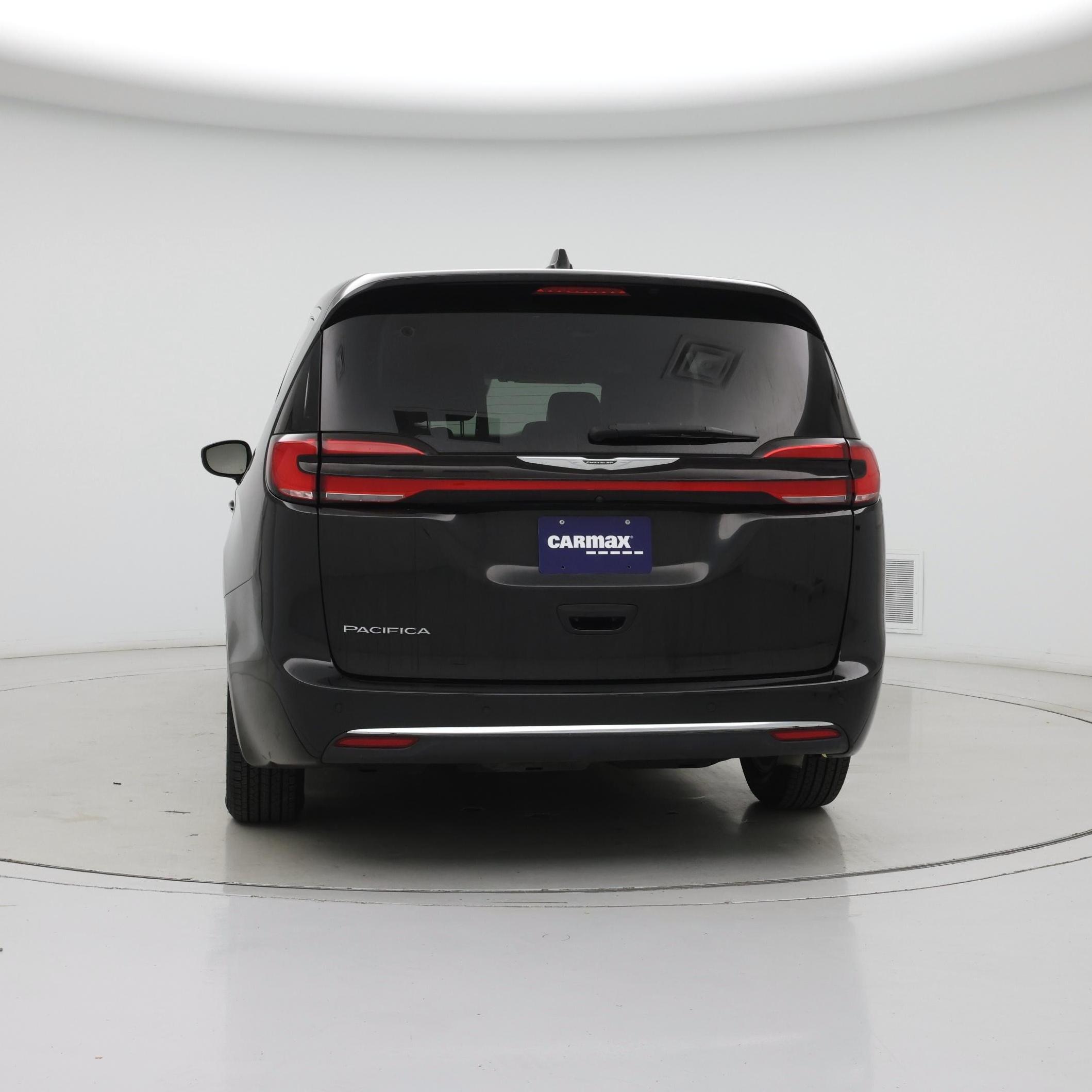 Thumbnail: 2023 Chrysler Pacifica - 6