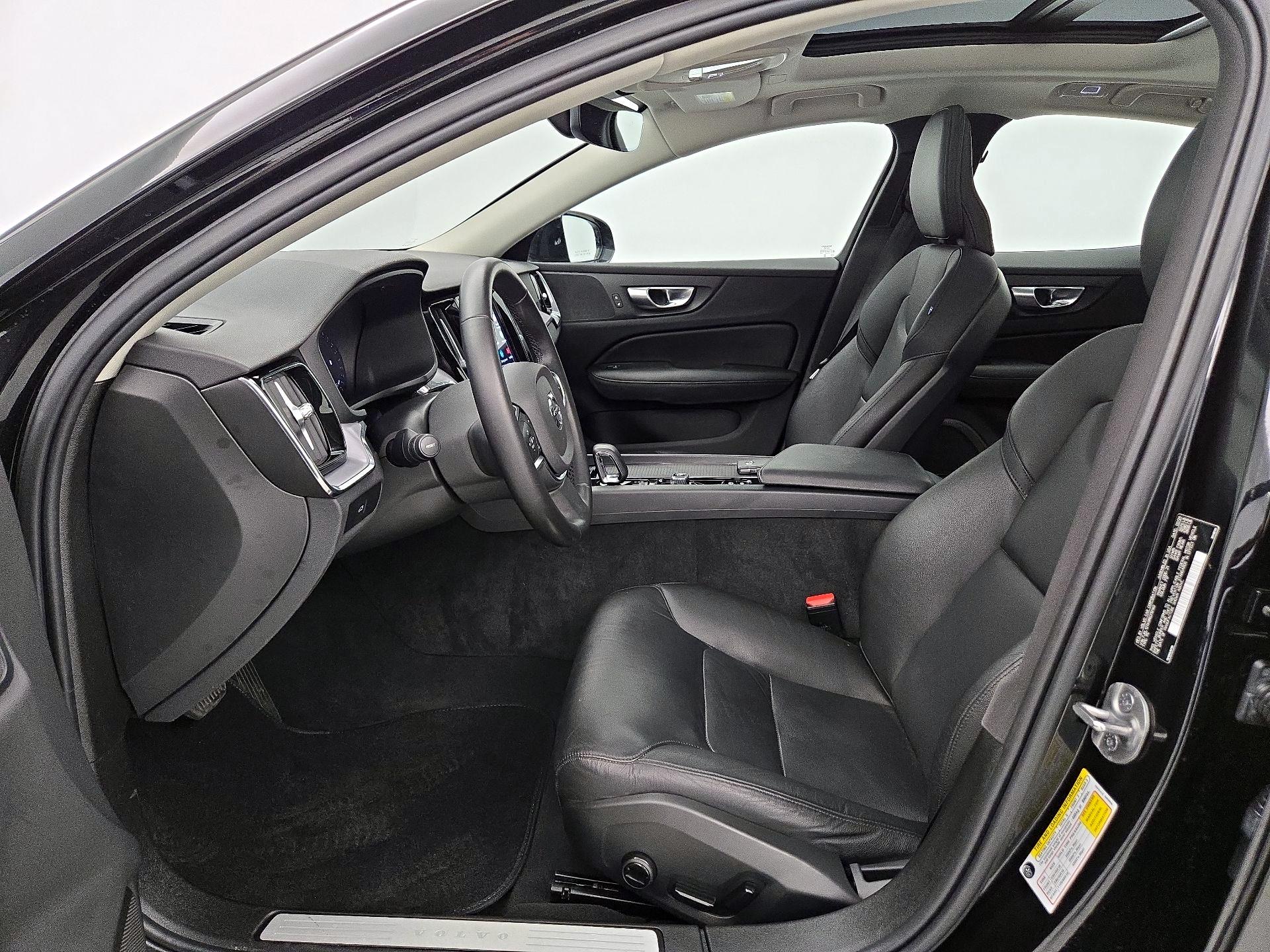 Thumbnail: 2024 Volvo S60 - 11
