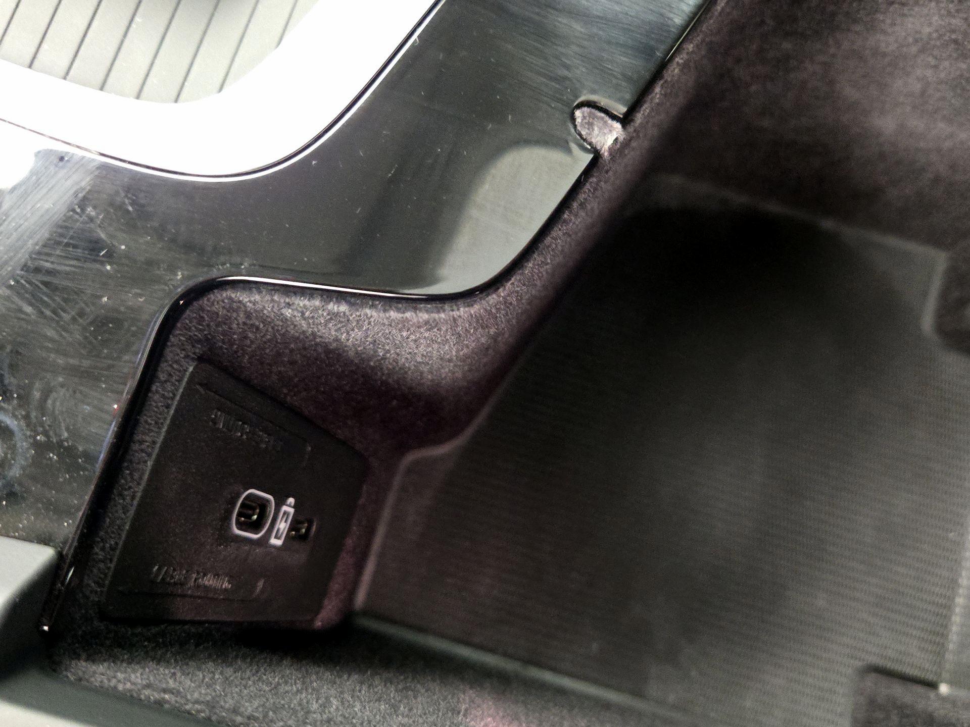 Thumbnail: 2024 Volvo S60 - 19