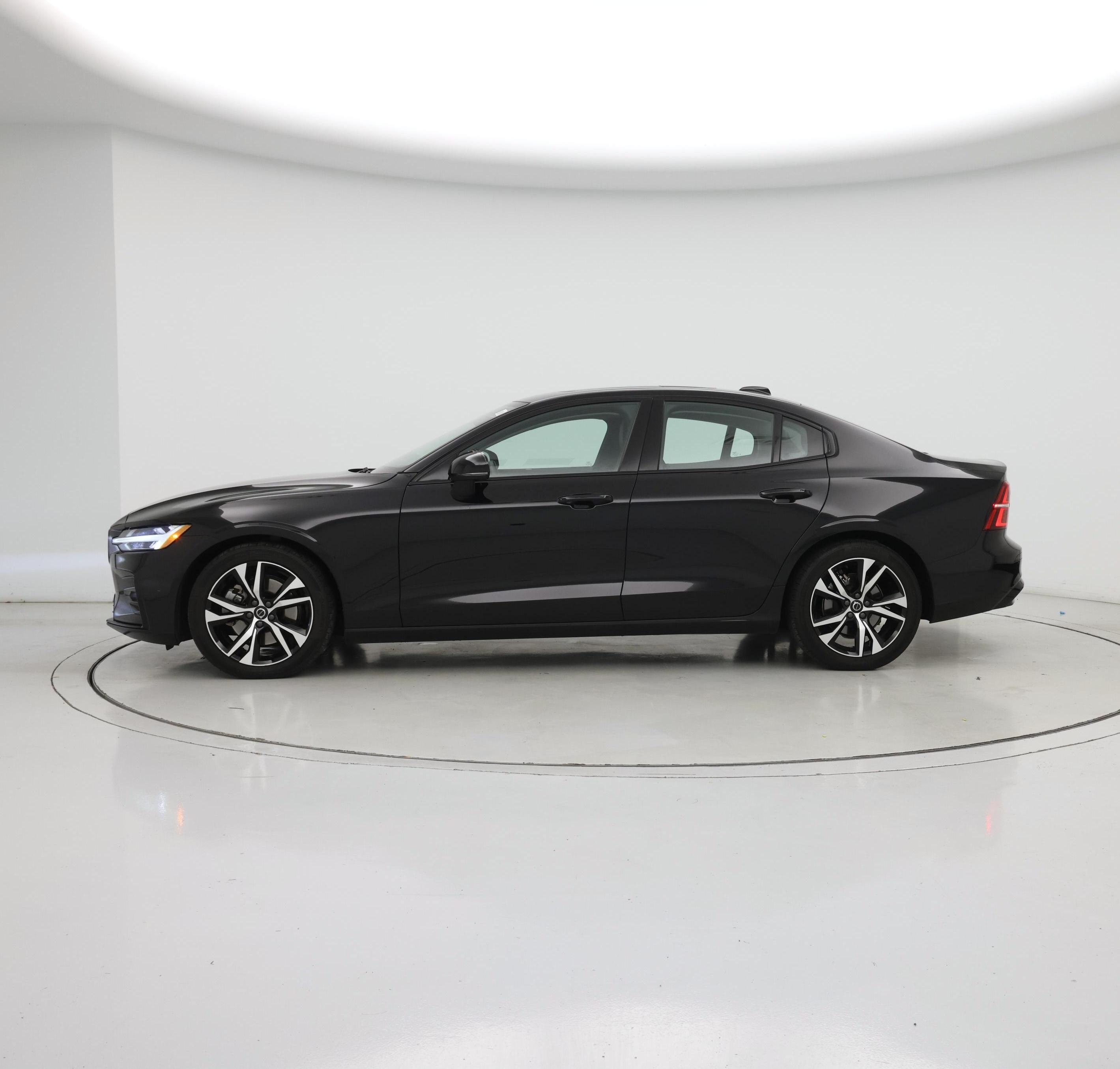 Thumbnail: 2024 Volvo S60 - 3