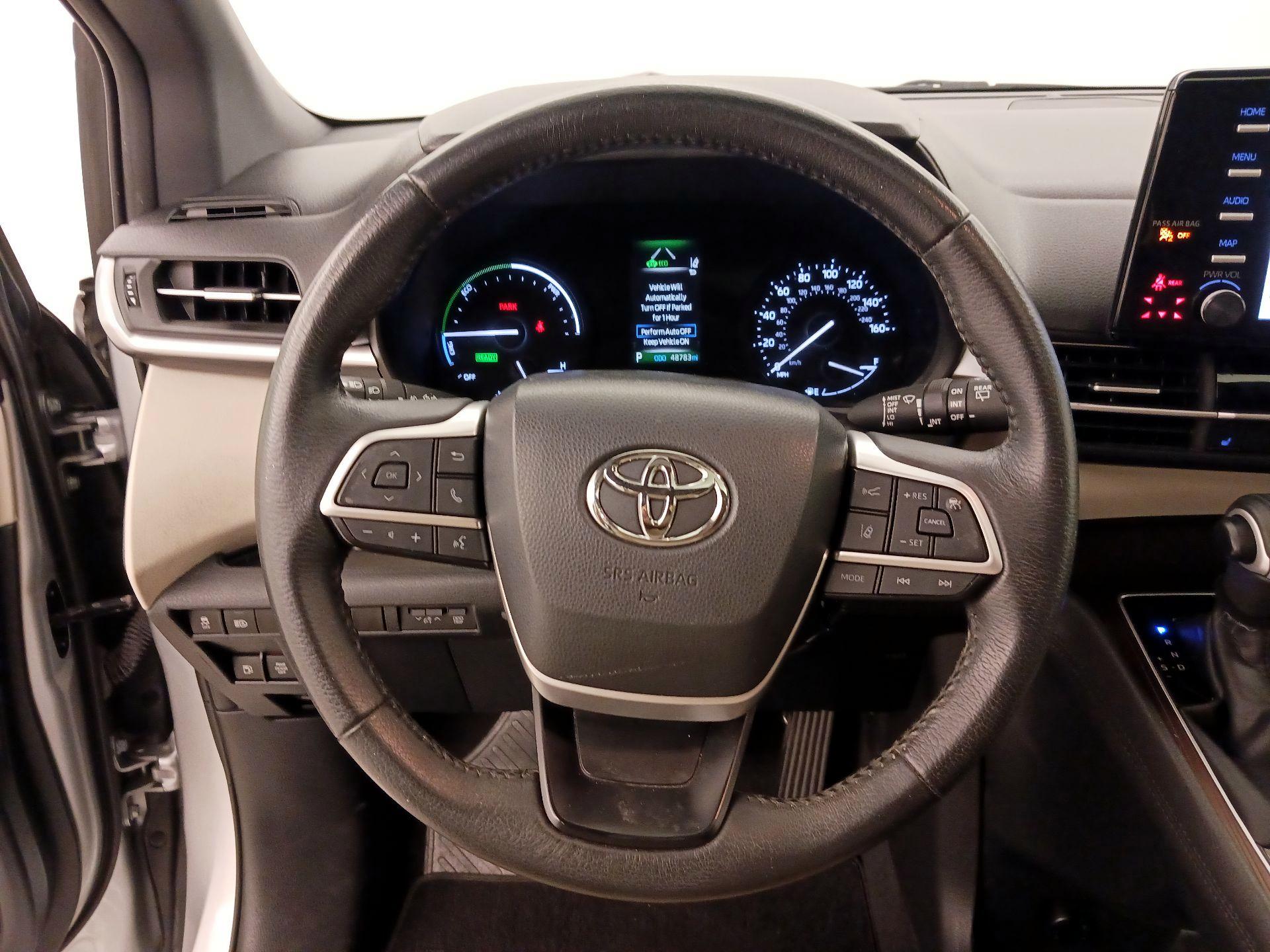 Thumbnail: 2022 Toyota Sienna - 10