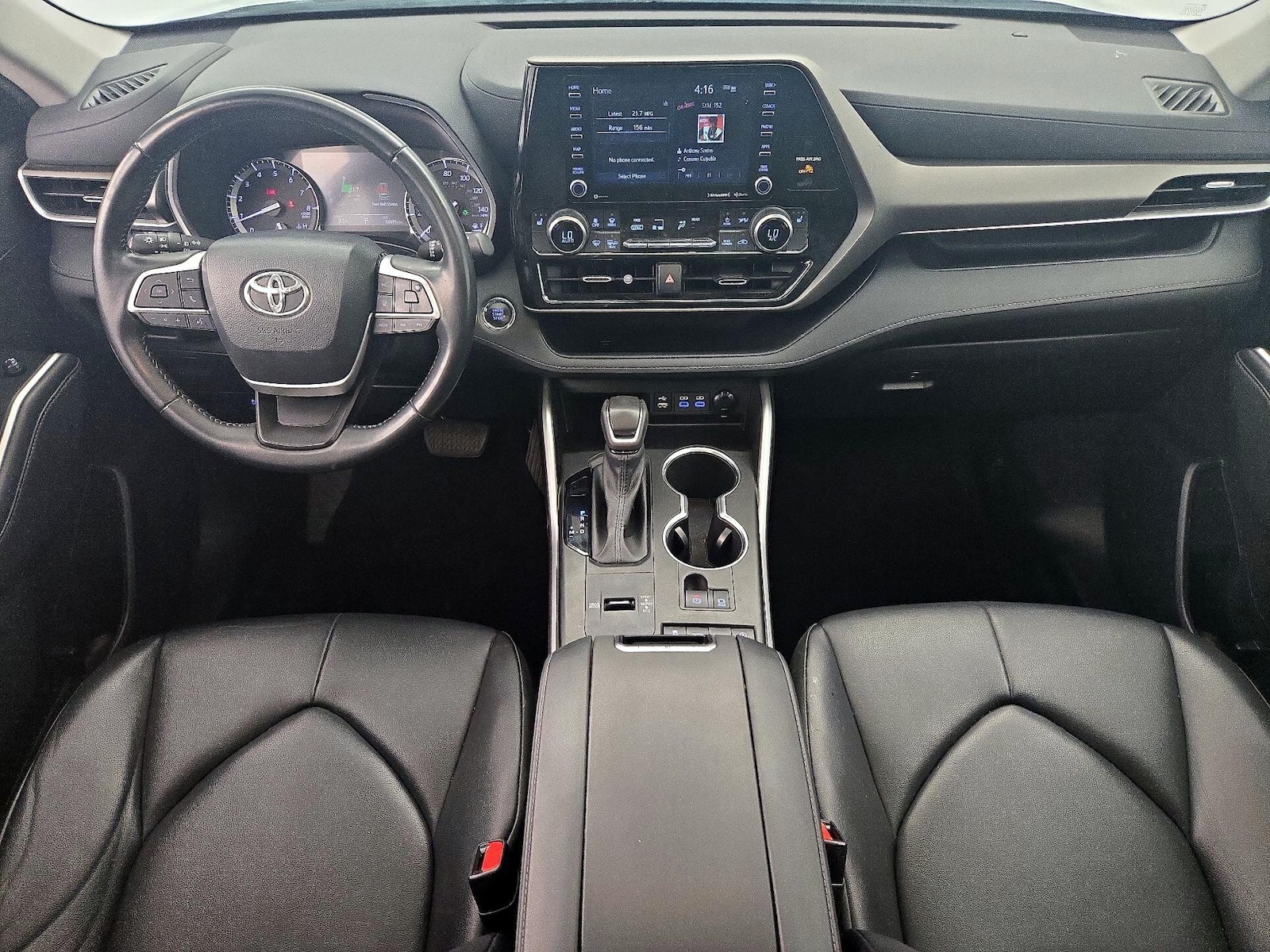 2022 Toyota Highlander XLE - Photo 10