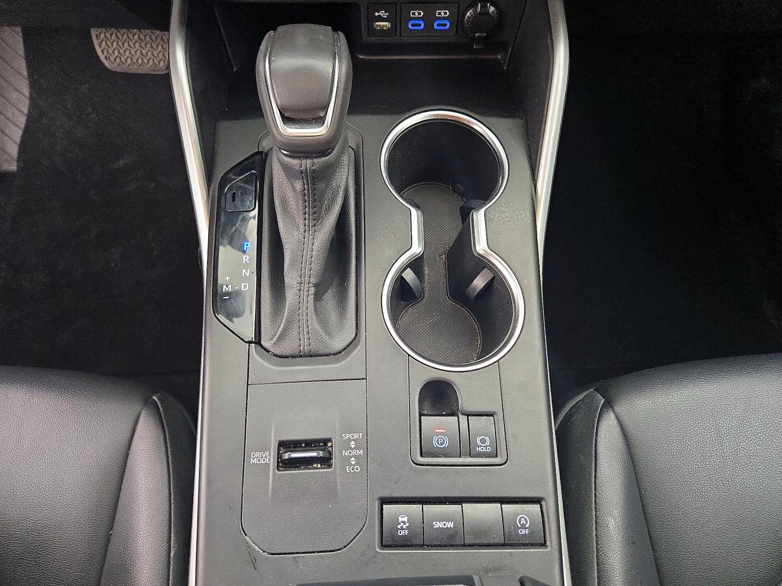 2022 Toyota Highlander XLE - Photo 18
