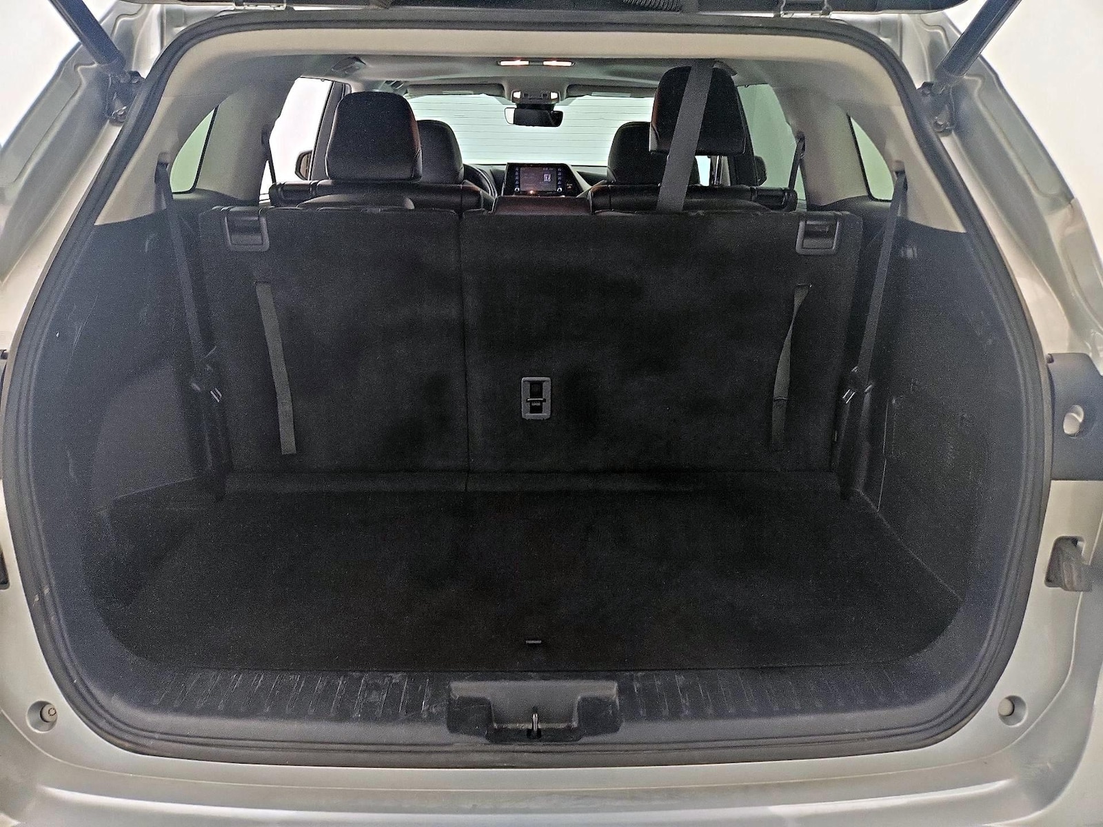 2022 Toyota Highlander XLE - Photo 23