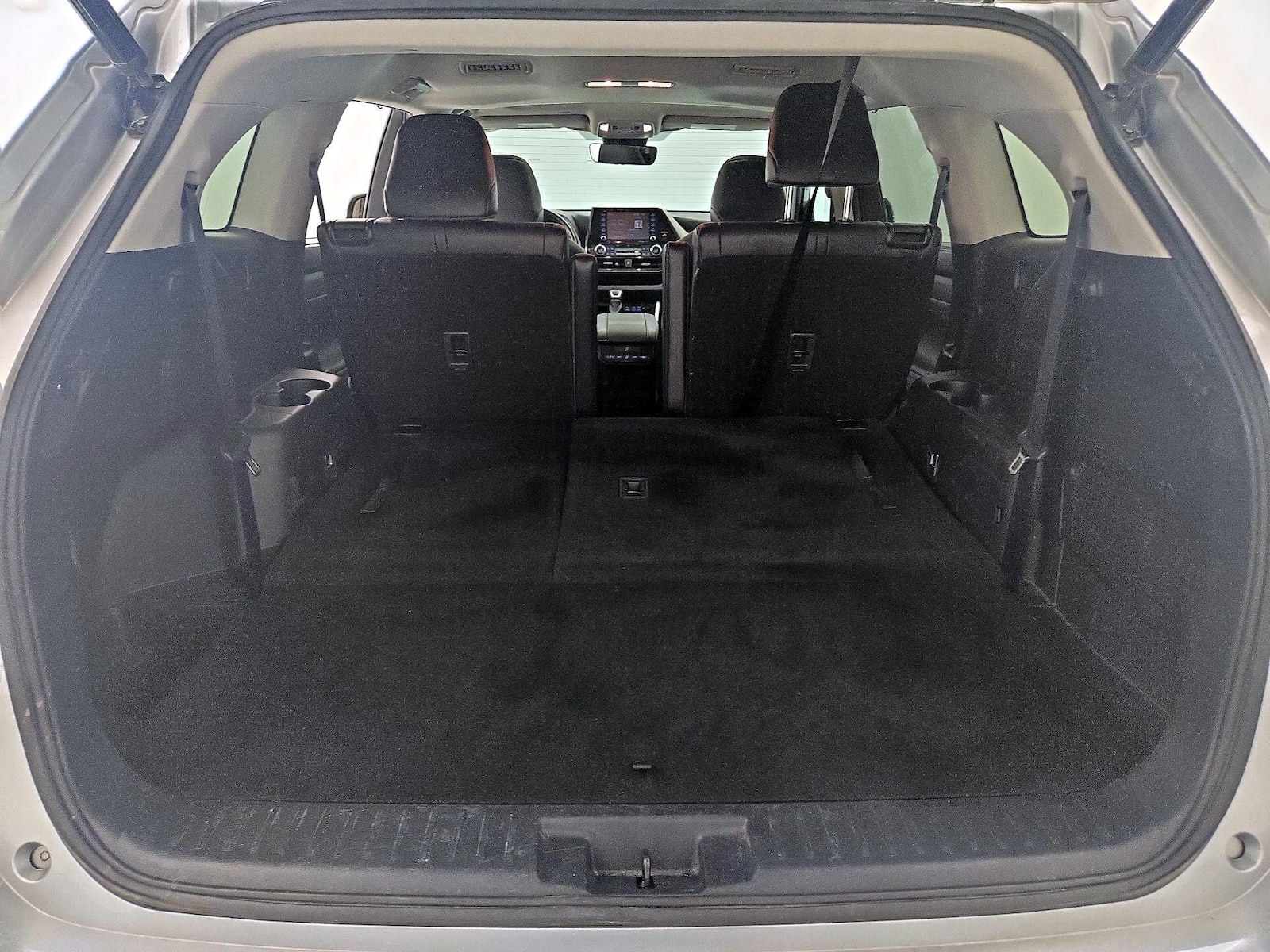 2022 Toyota Highlander XLE - Photo 24