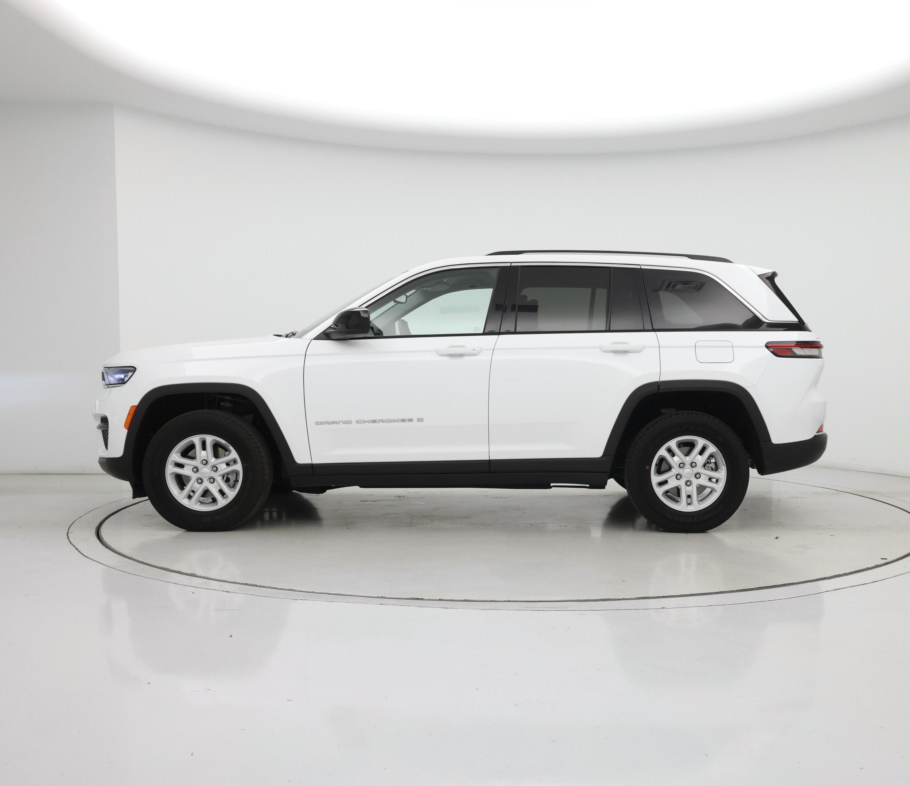 Thumbnail: 2023 Jeep Grand Cherokee - 3