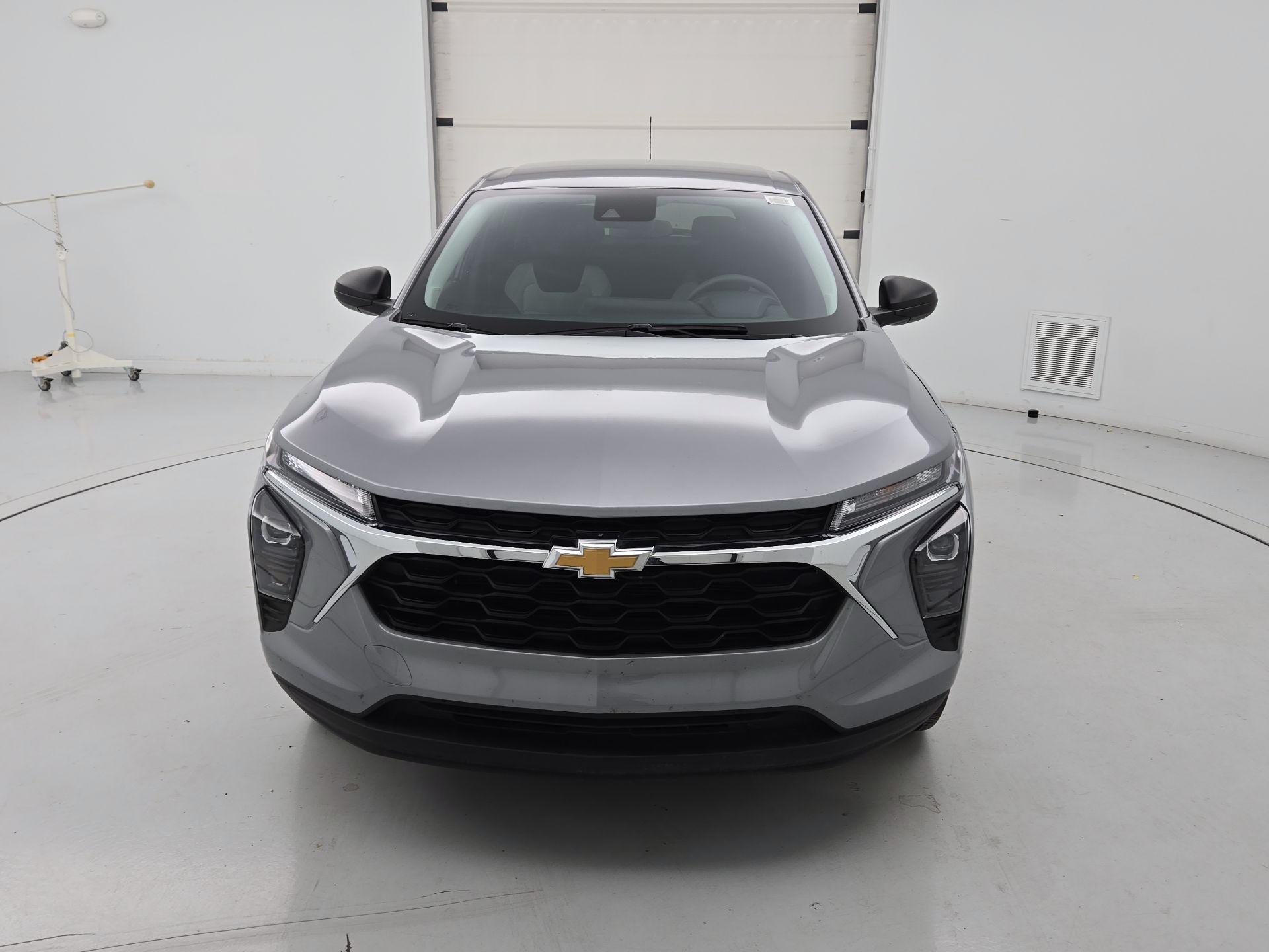 Thumbnail: 2025 Chevrolet Trax - 2