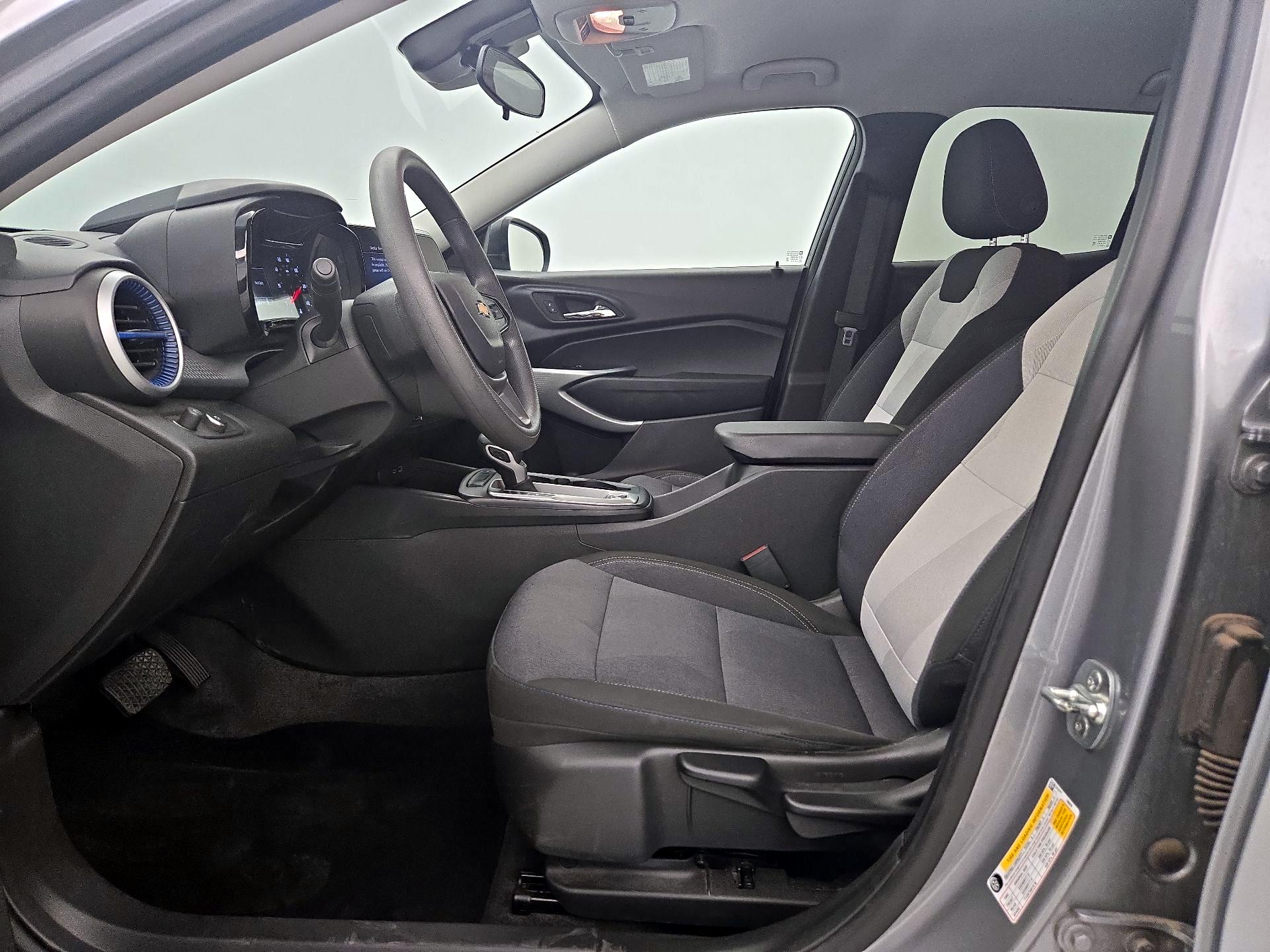 Thumbnail: 2025 Chevrolet Trax - 11