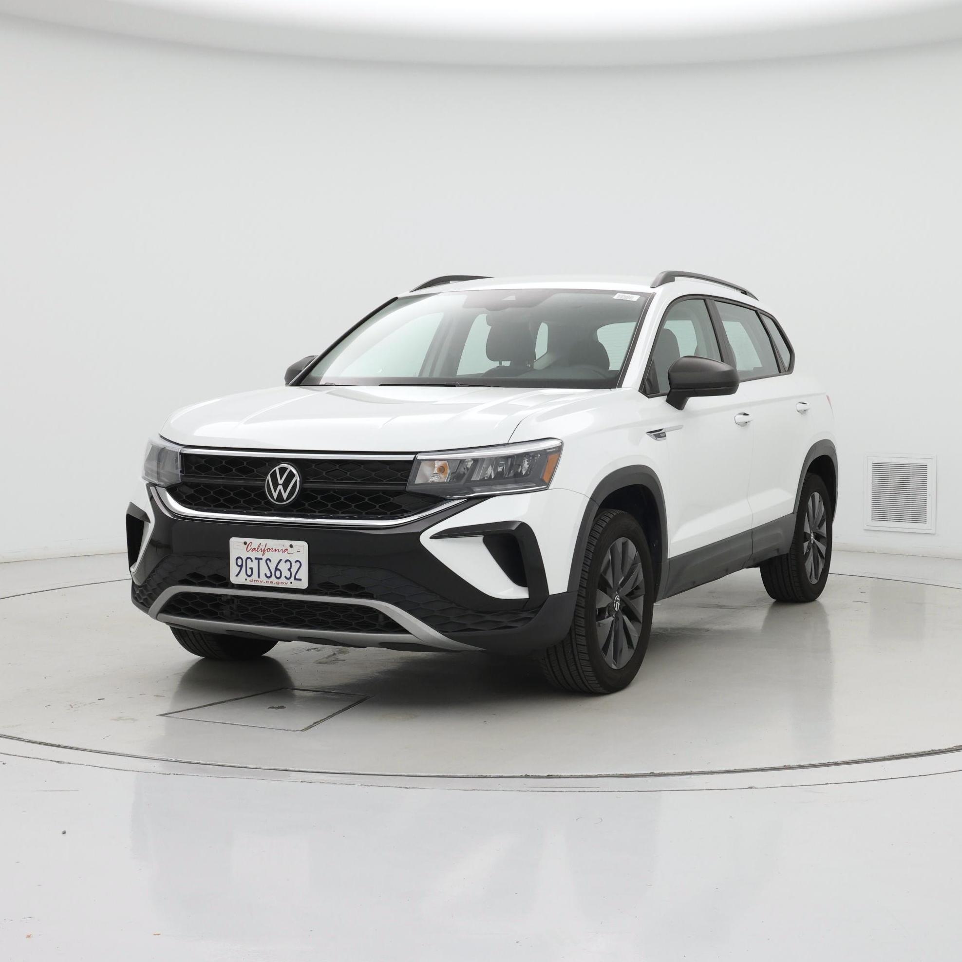 Thumbnail: 2023 Volkswagen Taos - 4