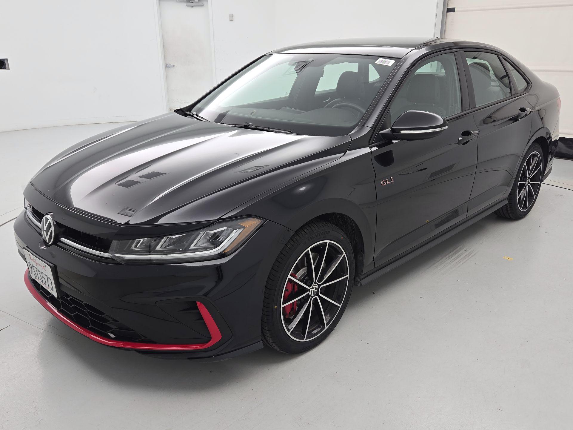 Thumbnail: 2025 Volkswagen Jetta - 3