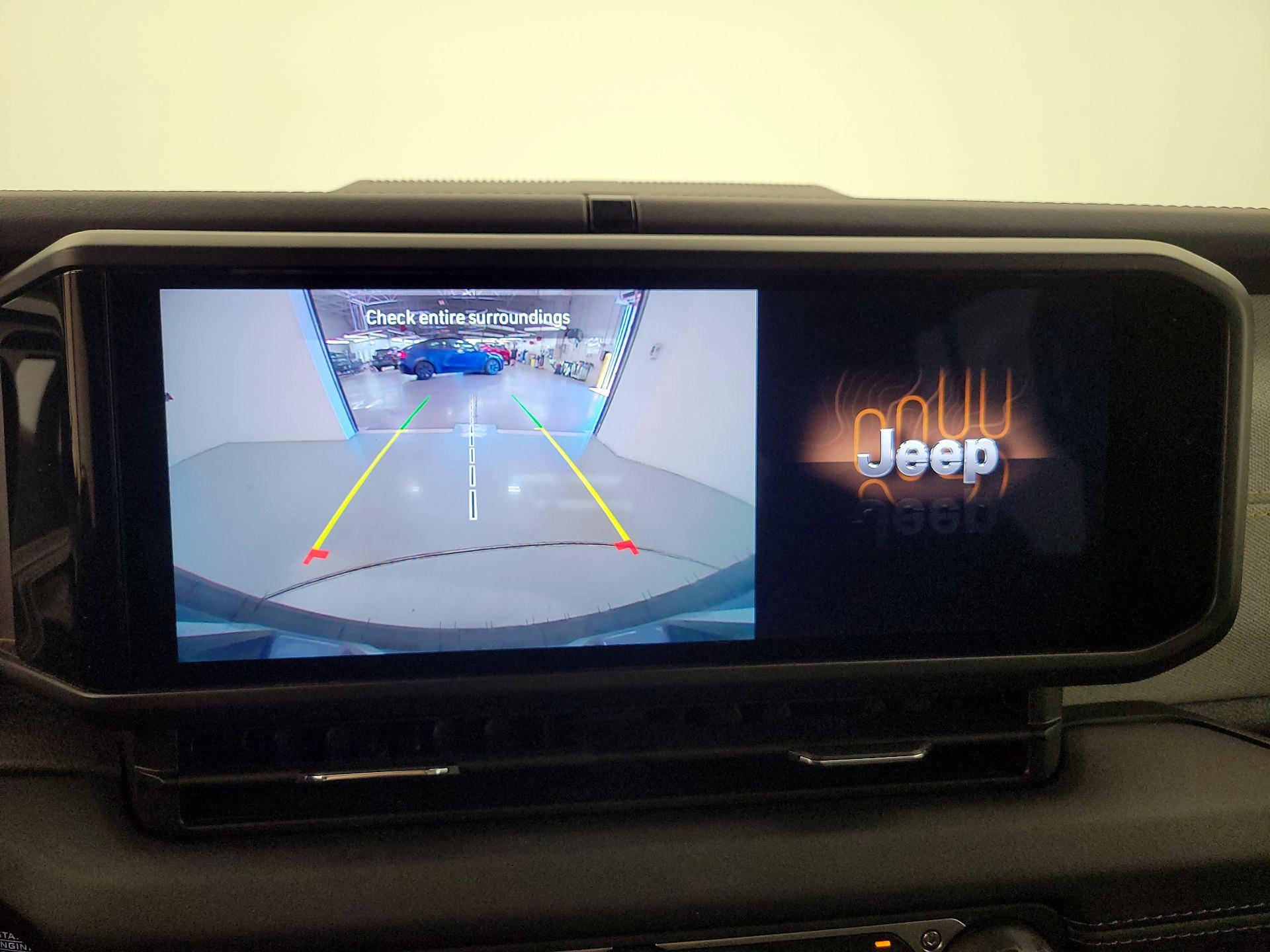 Thumbnail: 2025 Jeep Wrangler - 15