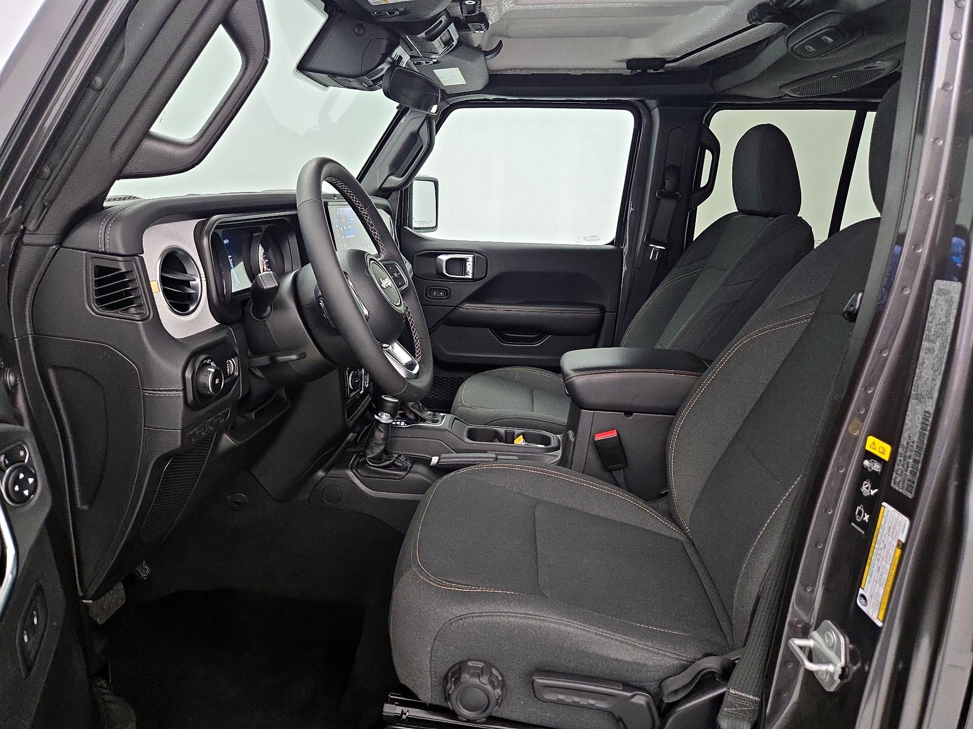 Thumbnail: 2025 Jeep Wrangler - 11
