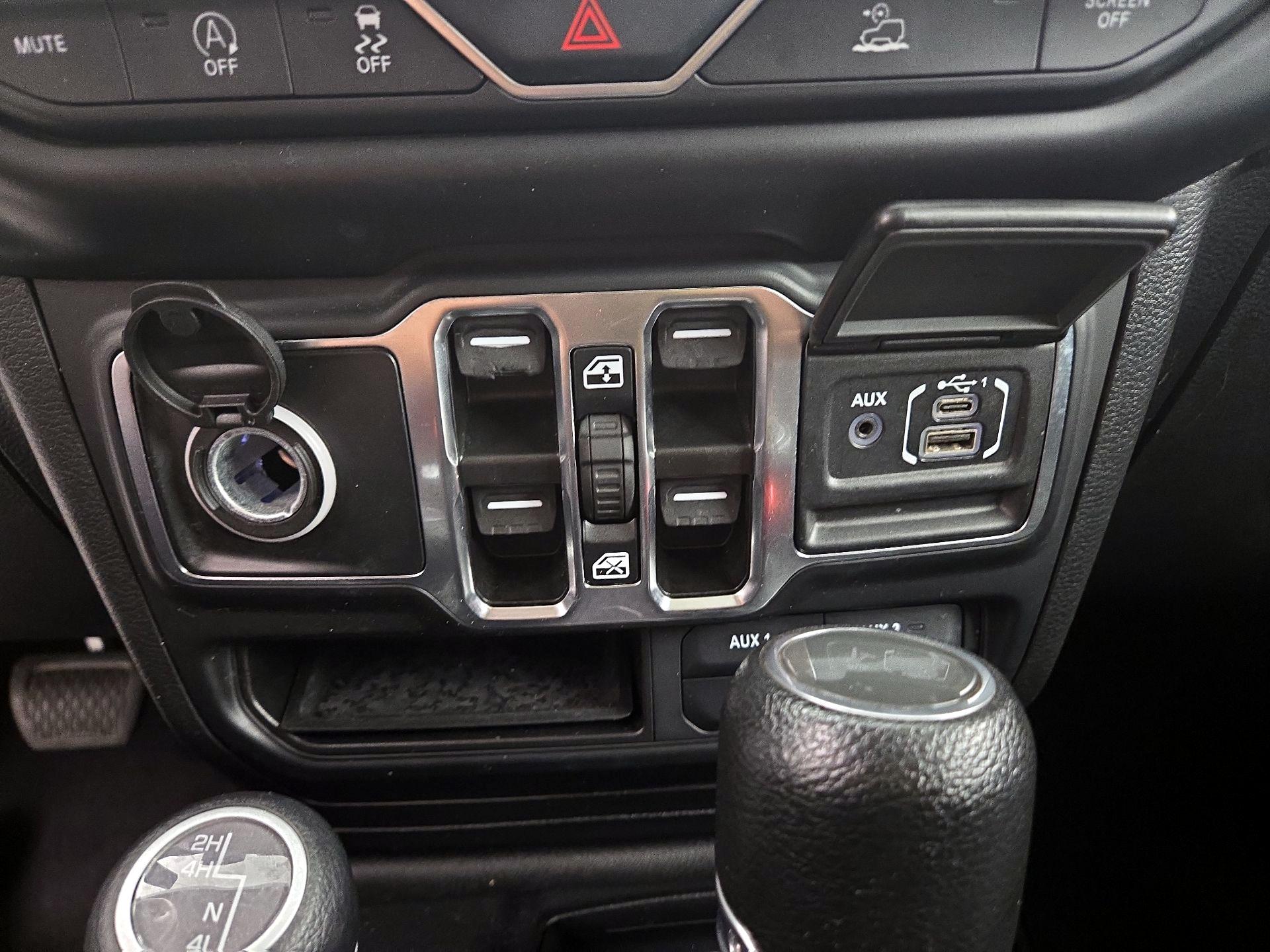 Thumbnail: 2023 Jeep Wrangler - 16