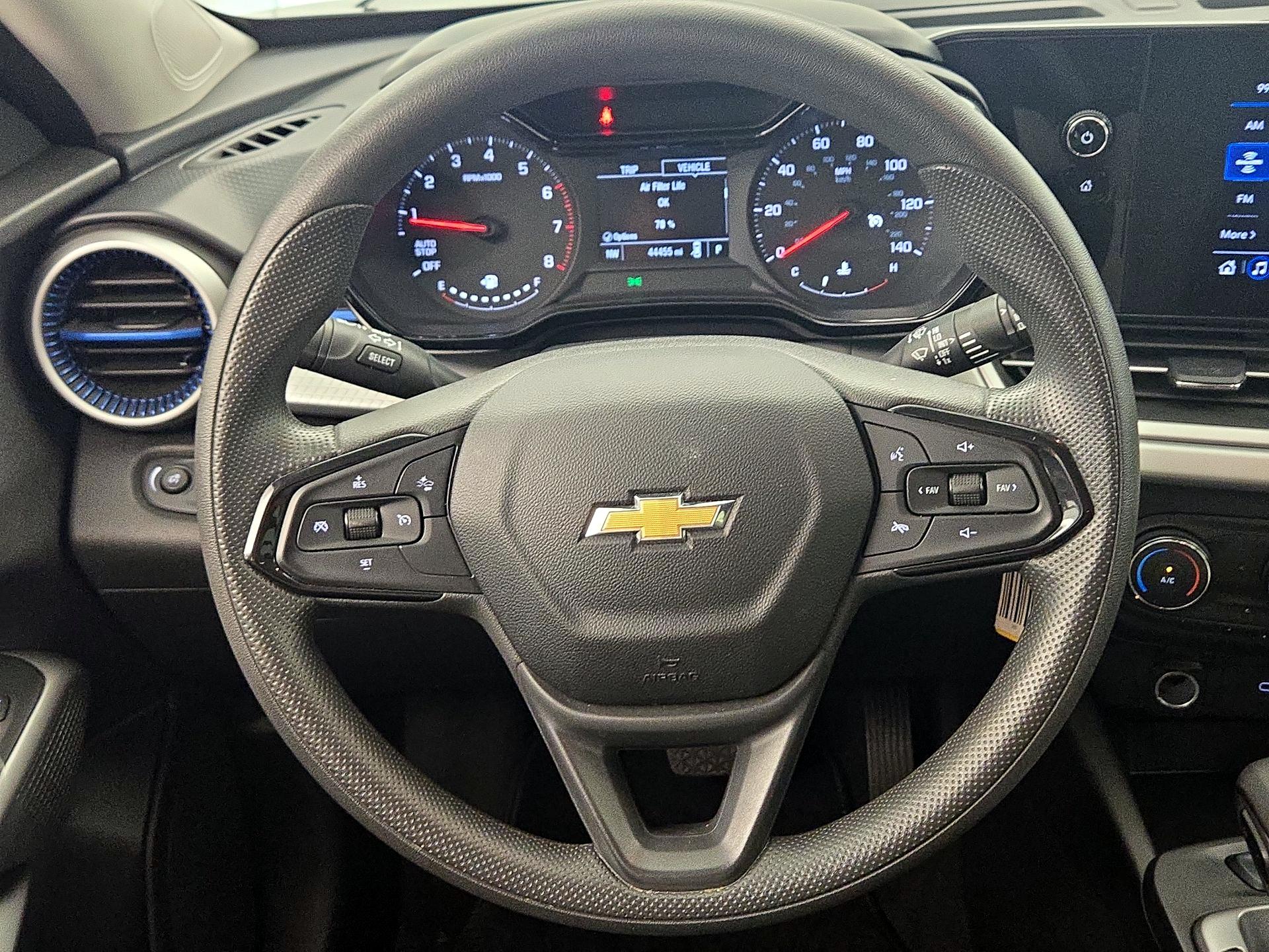 Thumbnail: 2025 Chevrolet Trax - 10