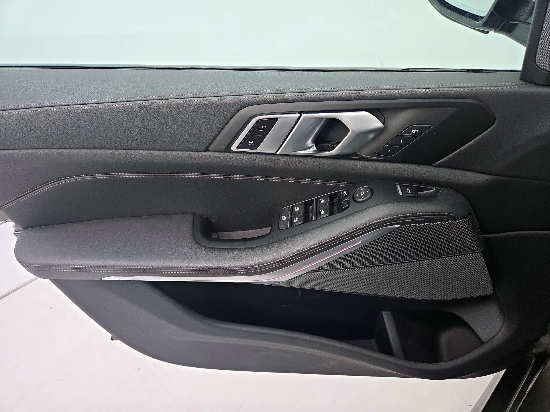 Thumbnail: 2023 BMW X5 - 10