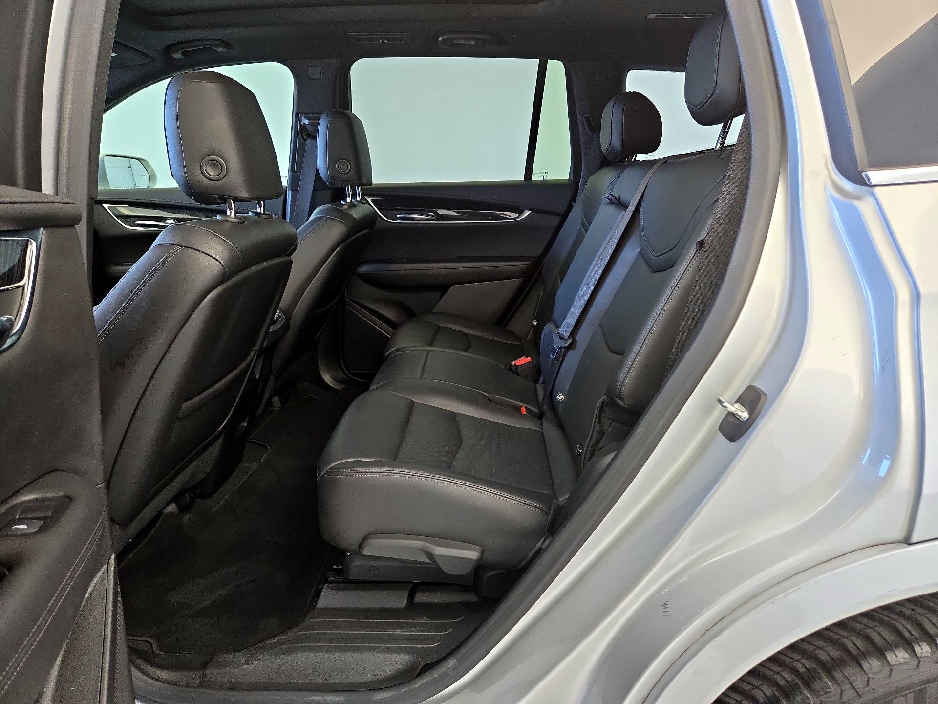 Thumbnail: 2020 Cadillac XT6 - 20