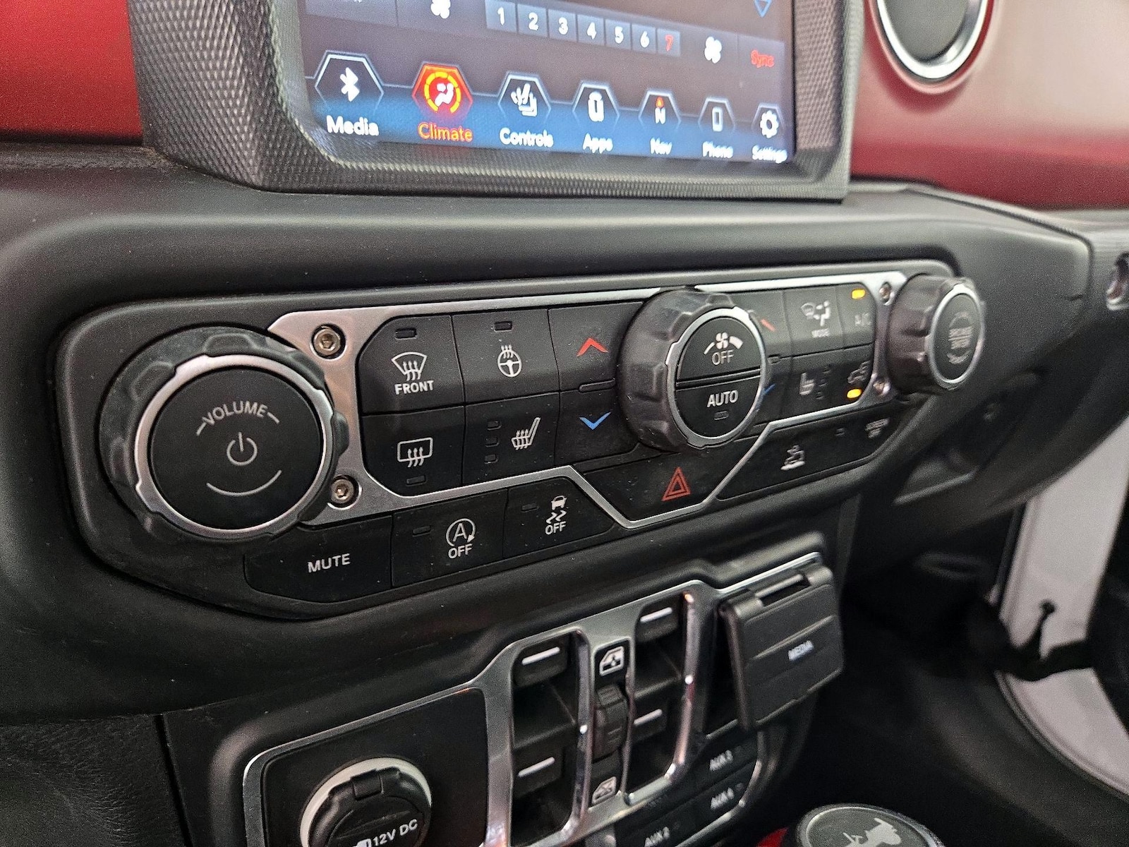2023 Jeep Wrangler 4-Door Rubicon - Photo 18