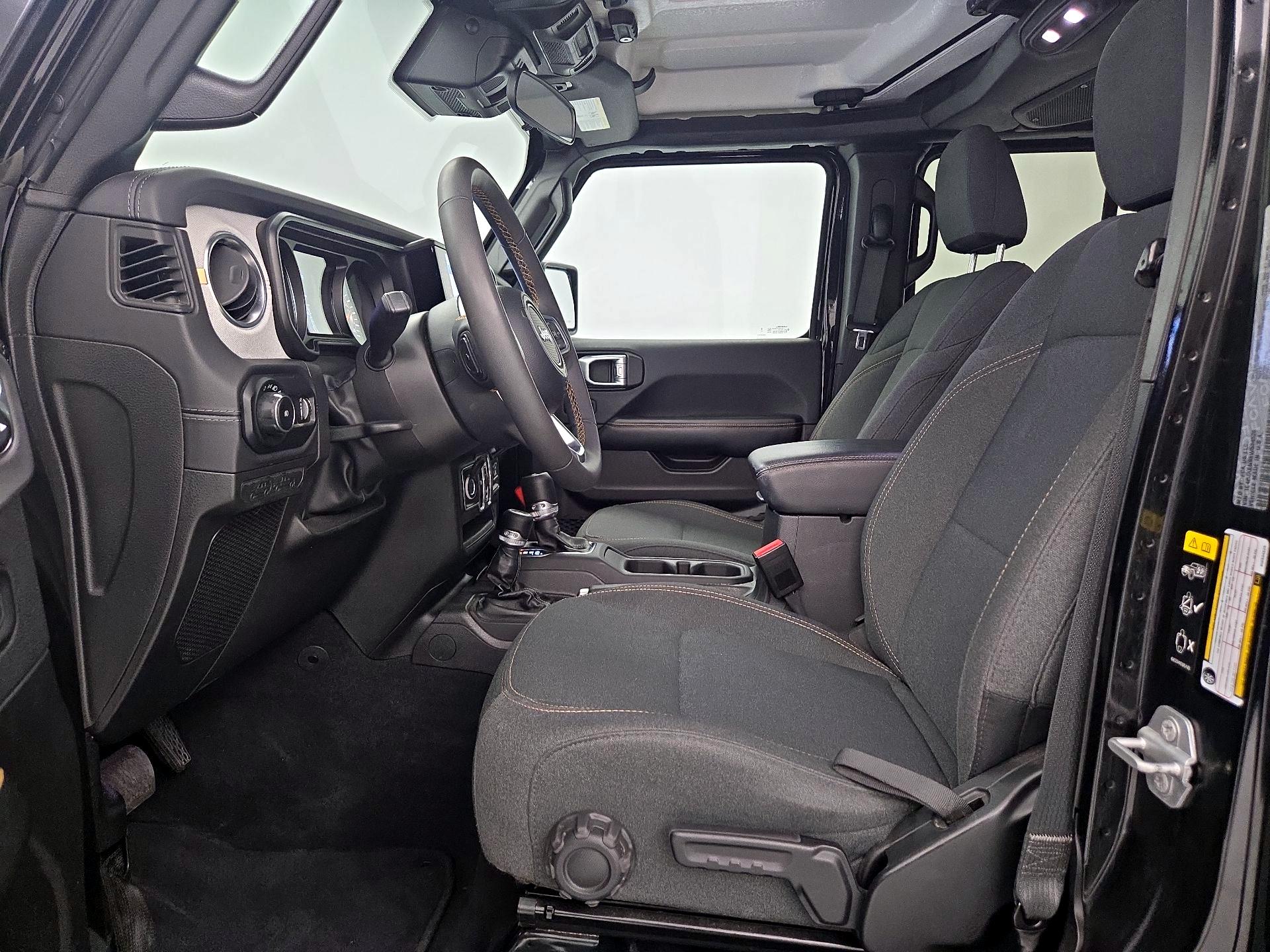 Thumbnail: 2025 Jeep Wrangler - 11